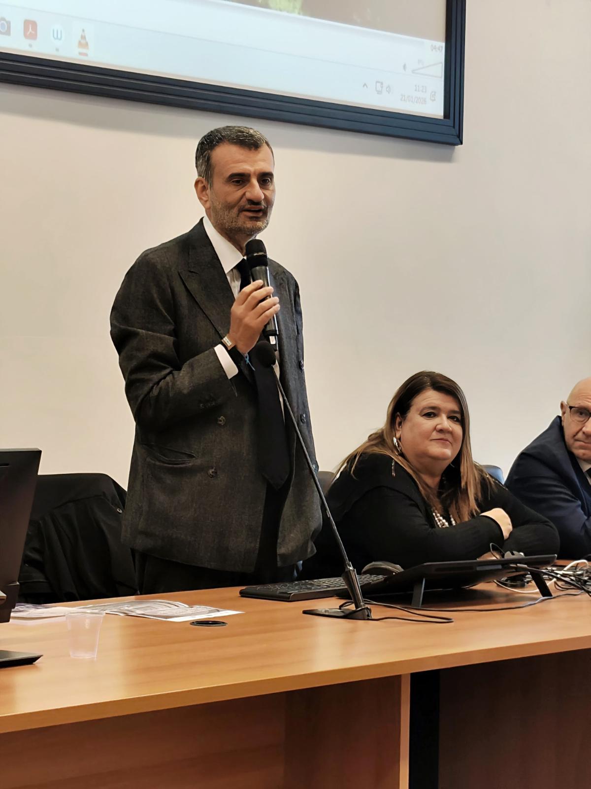 Galleria FOGGIA, L'EX DISTRETTO MILITARE RINASCE: 120 POSTI LETTO PER STUDENTI E IL MUSEO UMBERTO GIORDANO. FIRMATO IL COMODATO, LANCIATO IL CONCORSO DI PROGETTAZIONE - Diapositiva 3 di 5