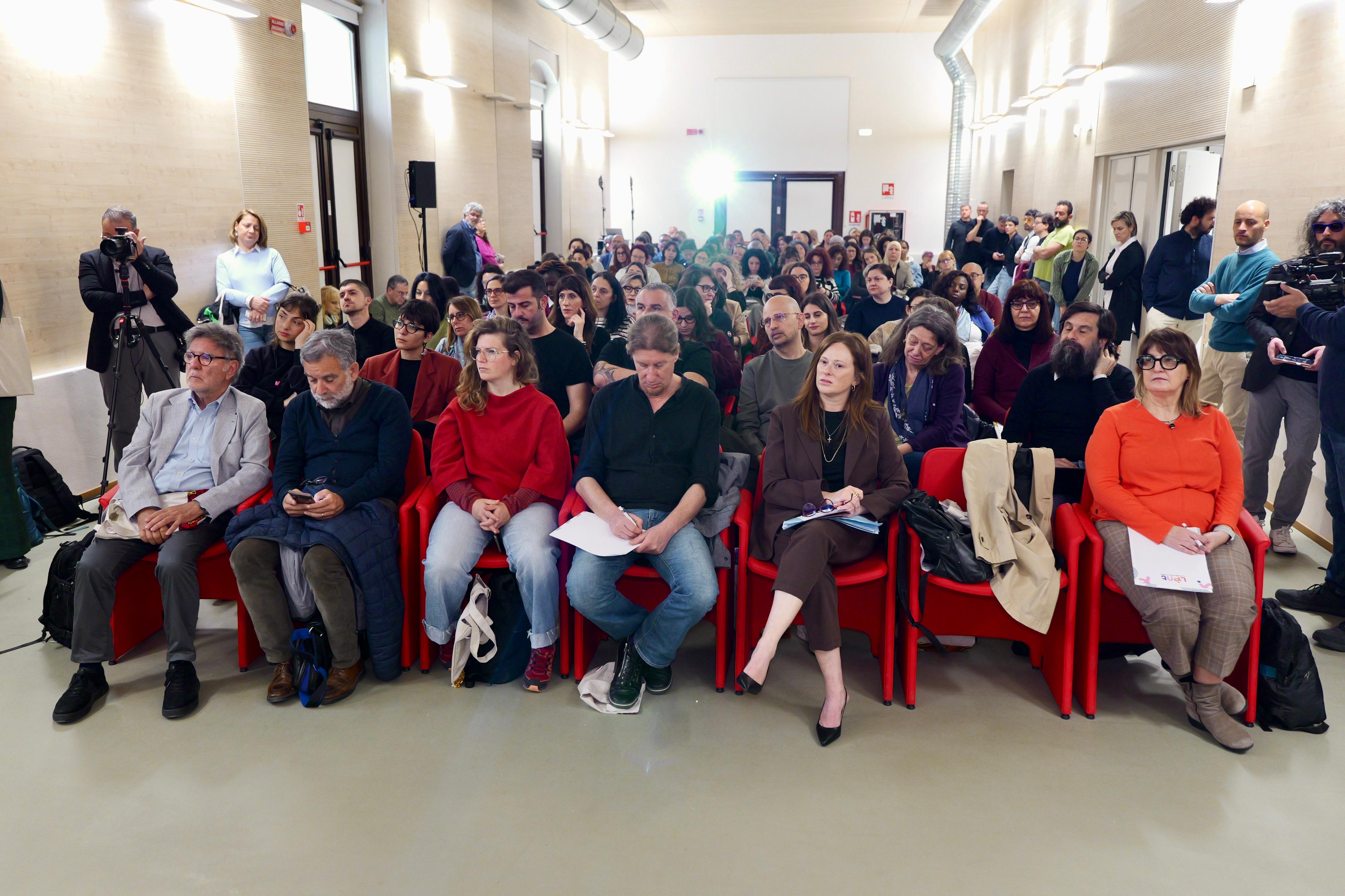 Galleria A Bari l’Incontro nazionale degli Operatori dell’accoglienza: 120 delegati a confronto per migliorare la strategia di contrasto alla tratta degli esseri umani - Diapositiva 2 di 3