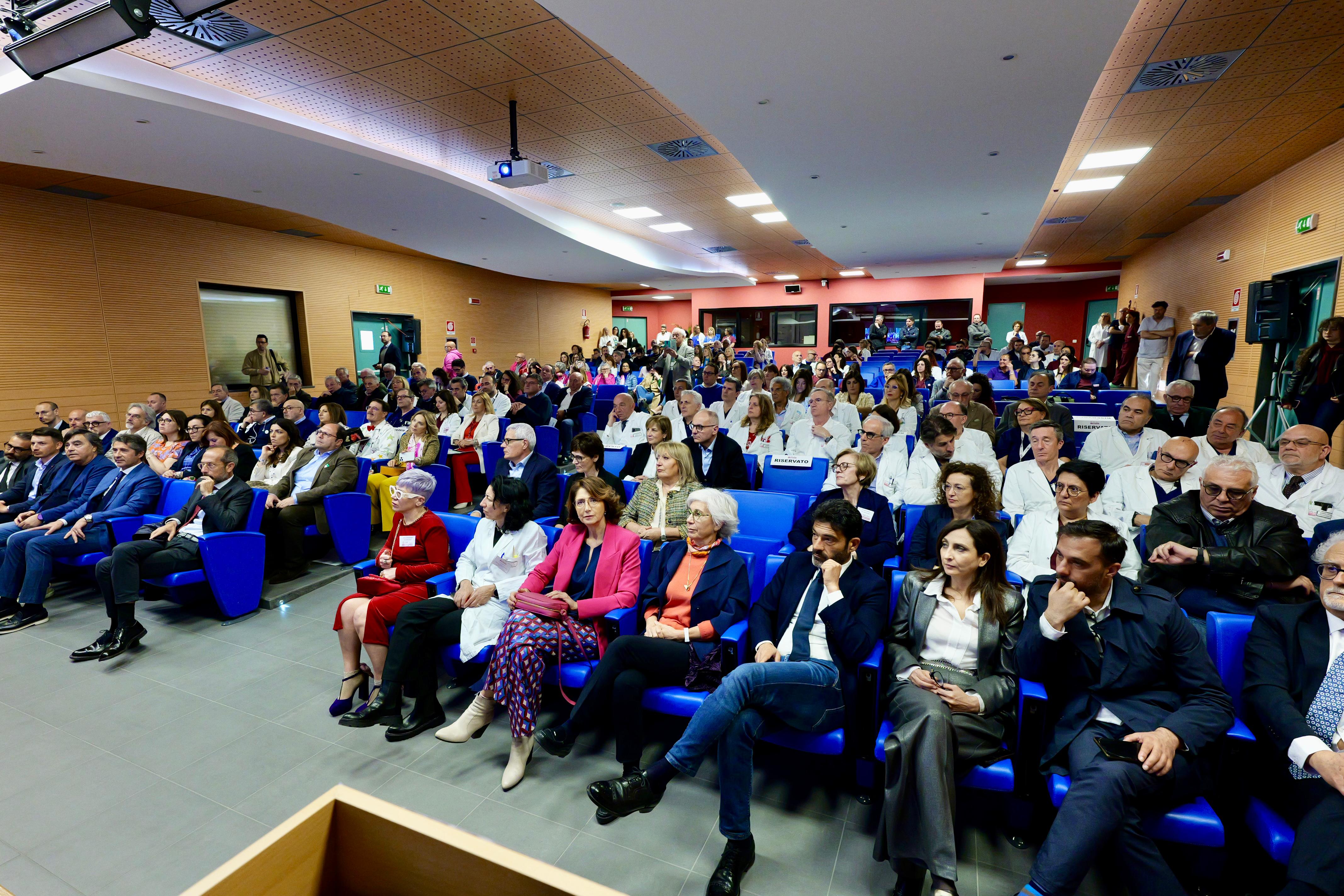 Galleria 2014-2024, l’Ospedale della Murgia compie dieci anni: un presidio diventato “grande” insieme al territorio - Diapositiva 3 di 15