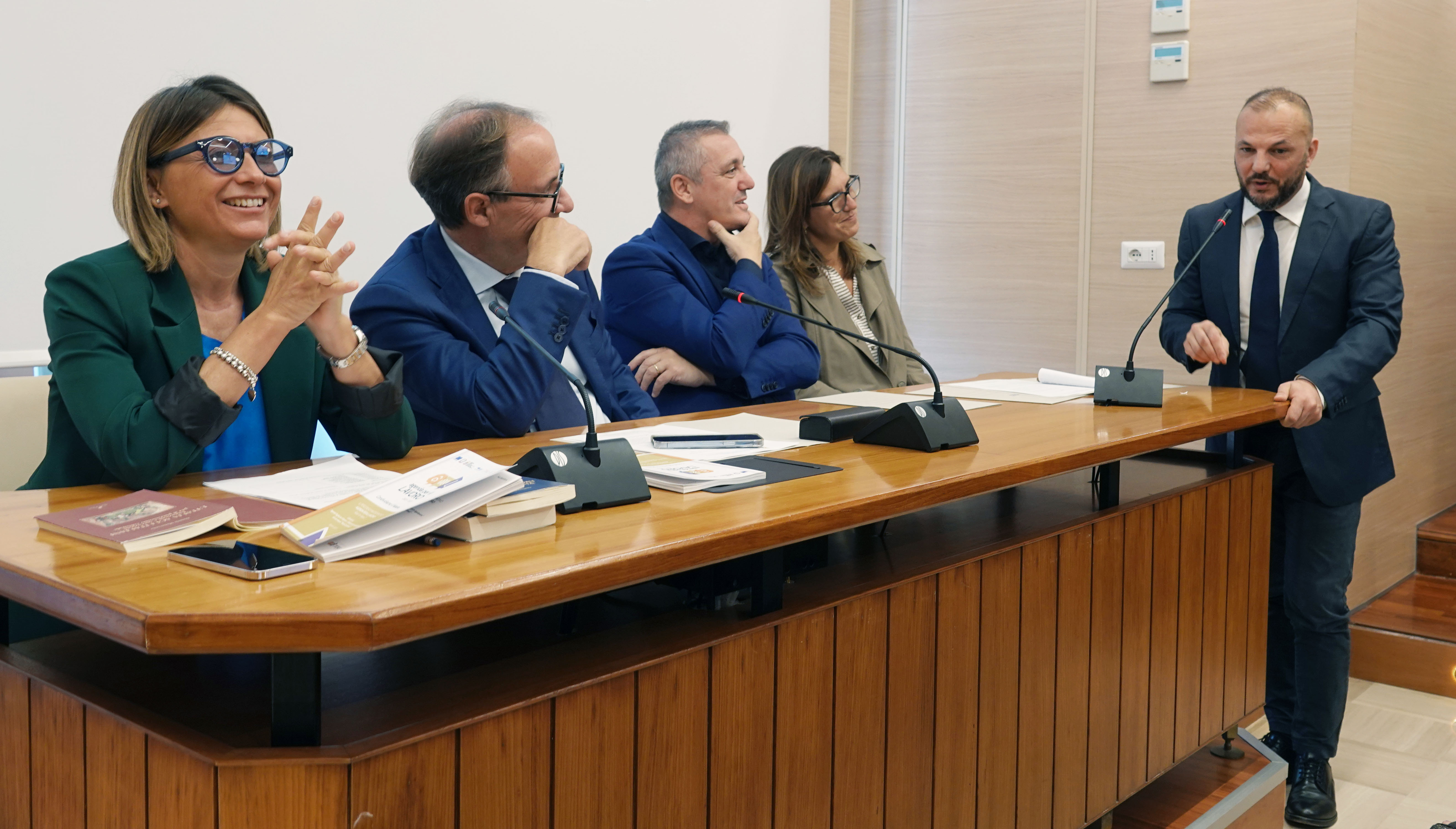 Galleria Nasce la Scuola di specializzazione interateneo in Beni archeologici a Canosa di Puglia - Diapositiva 4 di 11