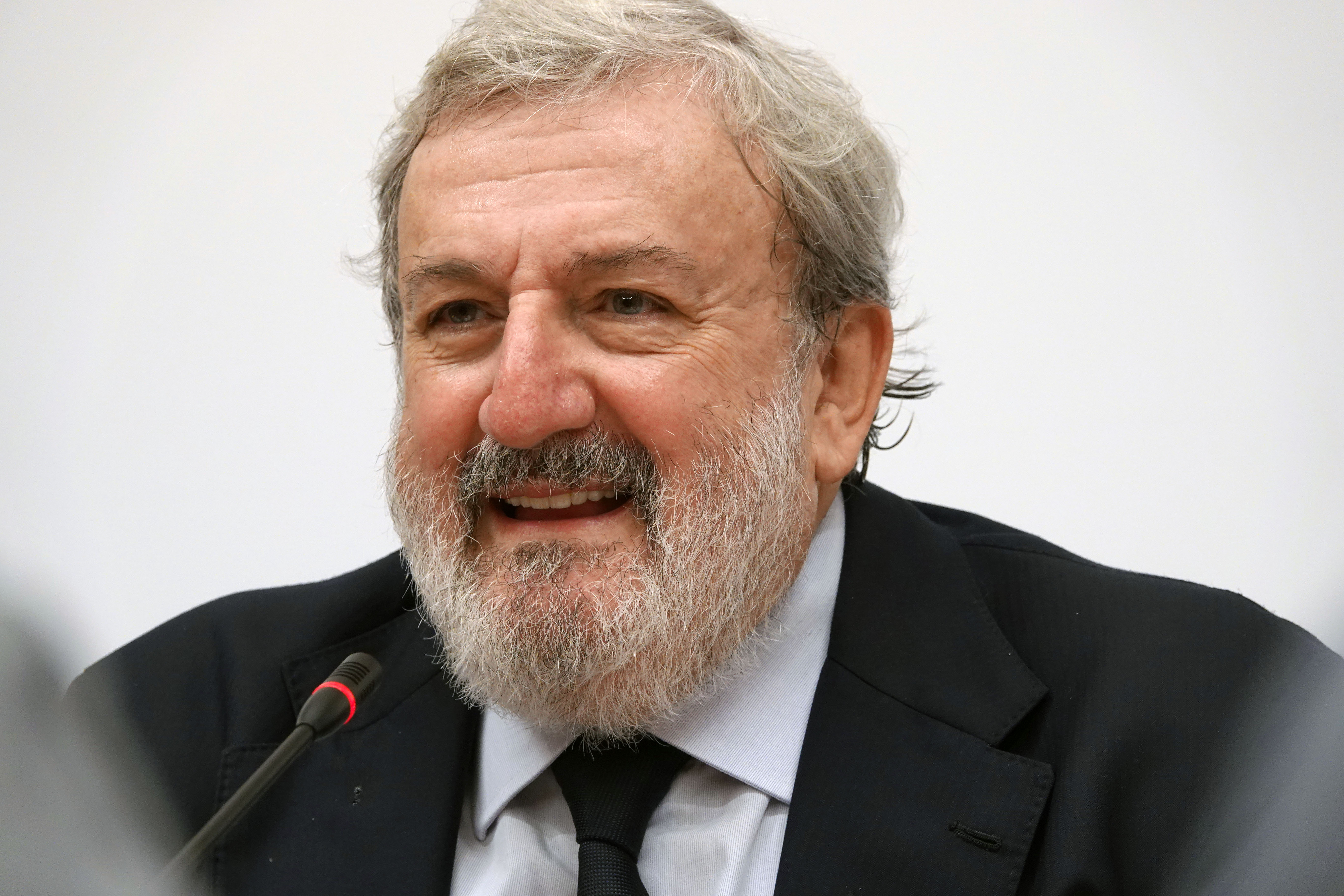 Galleria EMILIANO, PIEMONTESE E LEO: ARRIVANO FINANZIAMENTI PER OPERE PUBBLICHE E ACQUISTO SCUOLABUS ELETTRICI - Diapositiva 1 di 8