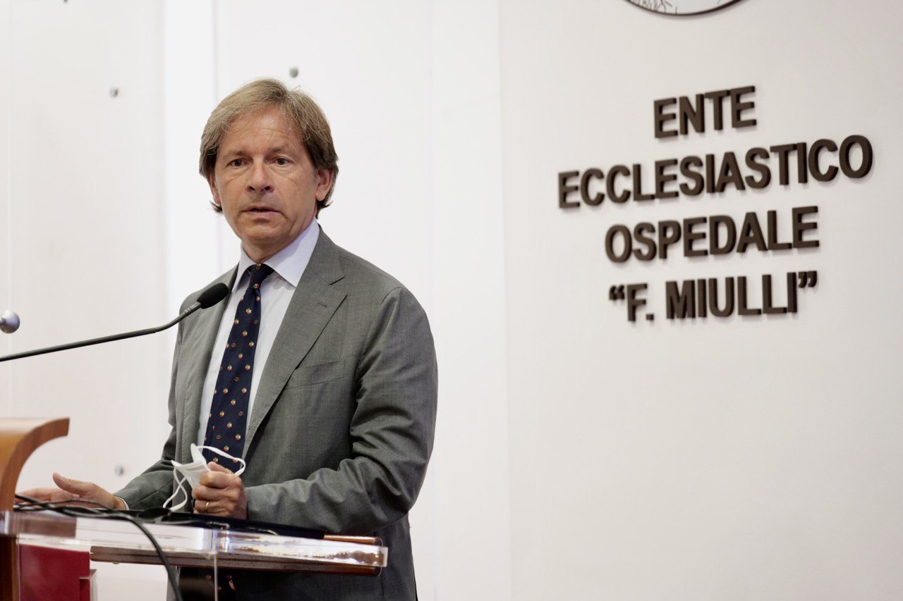 Galleria Emiliano, Palese e Montanaro al Miulli: “Al via l’iter per il riconoscimento di azienda universitaria” - Diapositiva 15 di 21