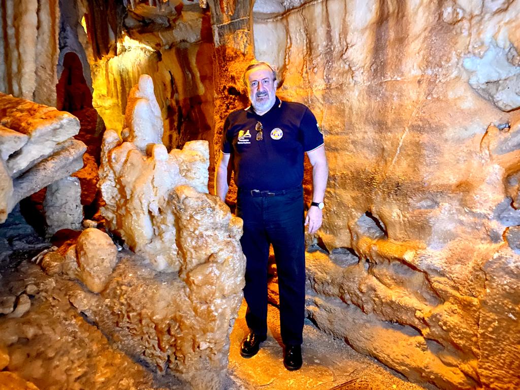 Galleria Emiliano alla riapertura delle Grotte di Castellana: “venite a visitarle, sono uniche al mondo” - Diapositiva 2 di 13