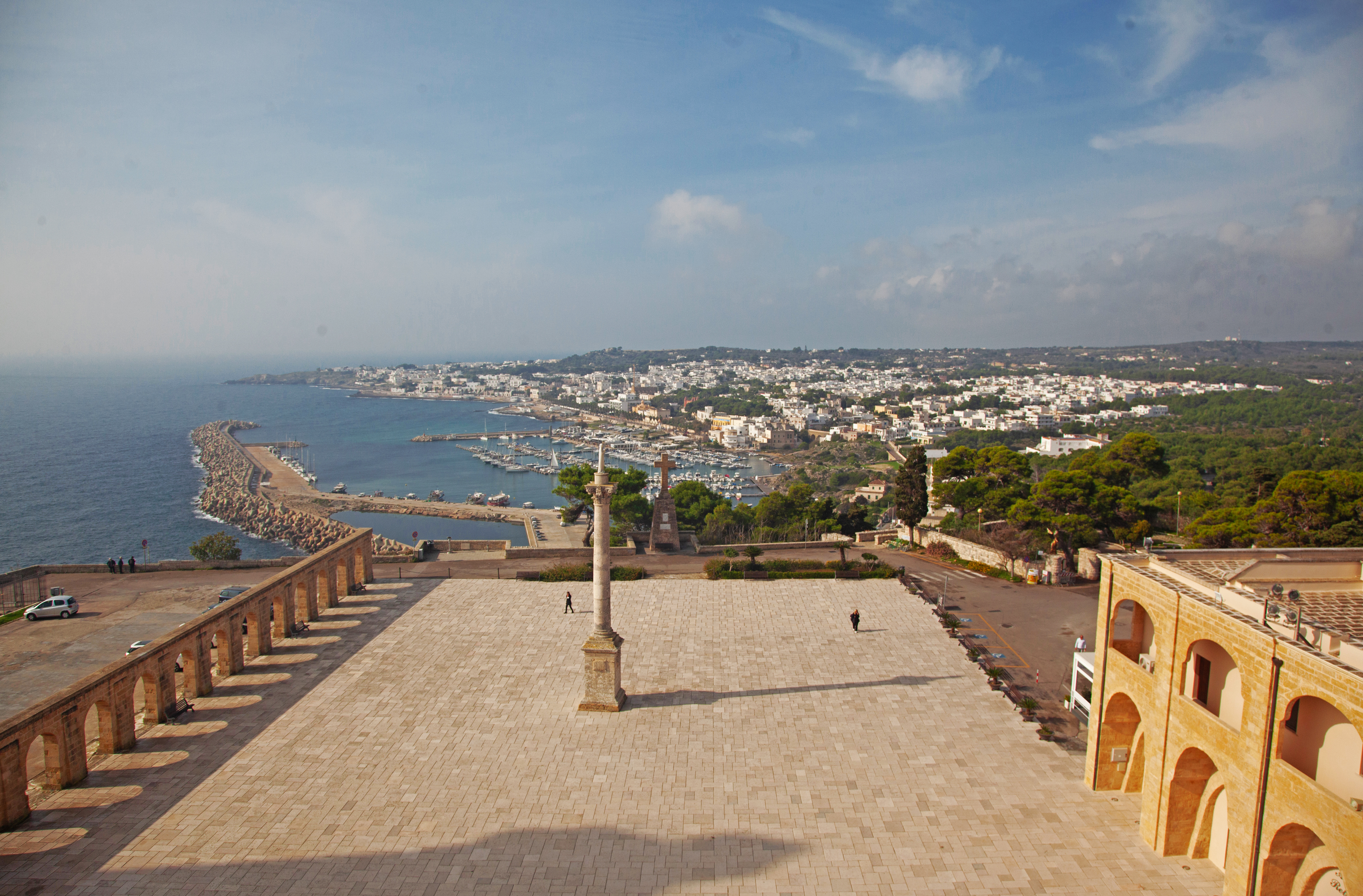 Galleria TURISMO SOSTENIBILE, CAMMINI: +48% PER LE CREDENZIALI DEI VIANDANTI, DOSSIER DATI - Diapositiva 6 di 12