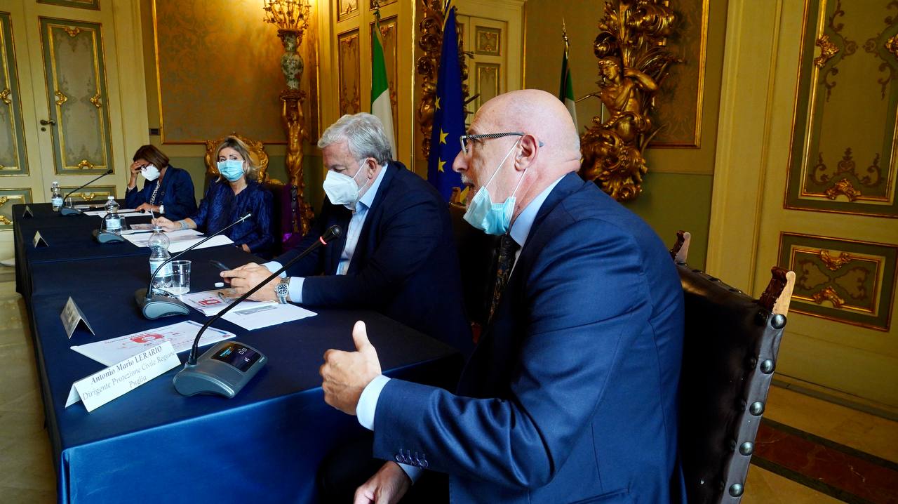 Galleria NUMERO UNICO EUROPEO DI EMERGENZA 112,  EMILIANO: “INNOVAZIONE STRAORDINARIA