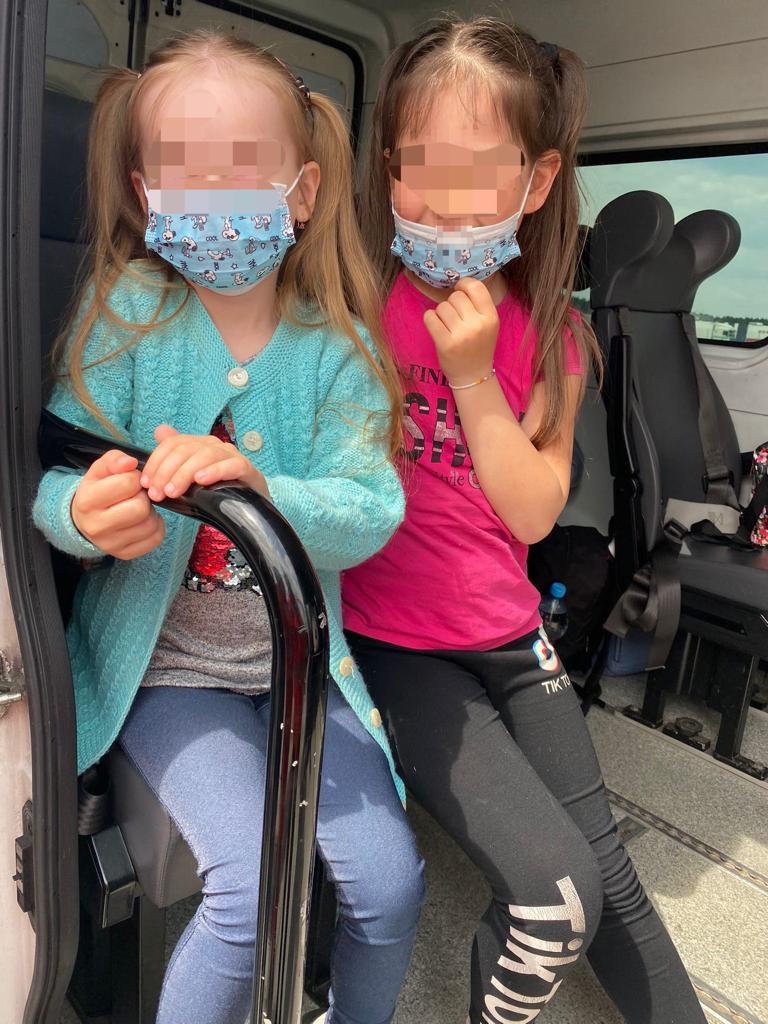 Galleria Ucraina, missione pugliese di salvataggio: arrivati a Bari 12 rifugiati, tra cui otto bambini - Diapositiva 14 di 21