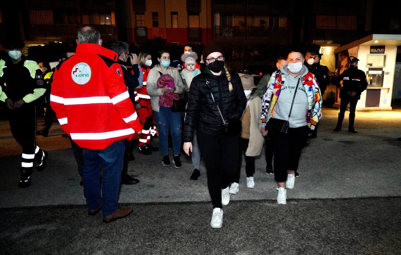 Galleria Emergenza Ucraina: accolti 23 profughi nel Centro vaccinale di Valenzano (Ba) - Diapositiva 5 di 38