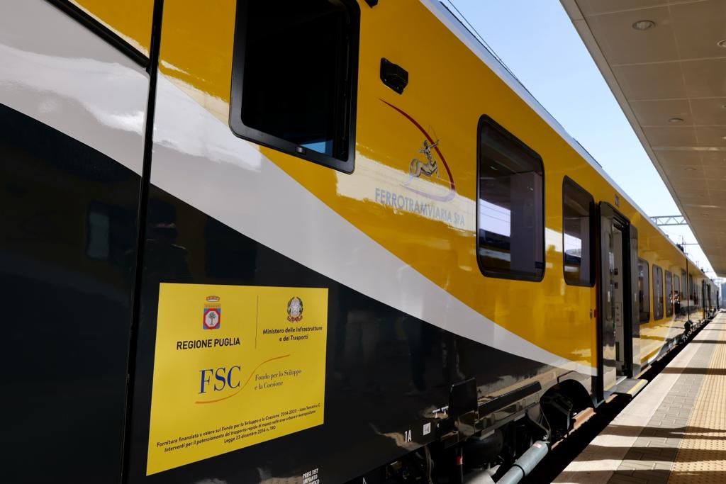 Galleria Trasporti, presentati i nuovi treni regionali Alstom che circoleranno sulla linea di Ferrotramviaria - Diapositiva 8 di 14