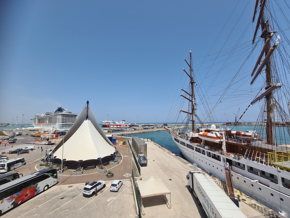 Galleria TURISMO MARITTIMO, ON LINE AVVISO DI PUGLIAPROMOZIONE PER LA VALORIZZAZIONE - Diapositiva 3 di 4