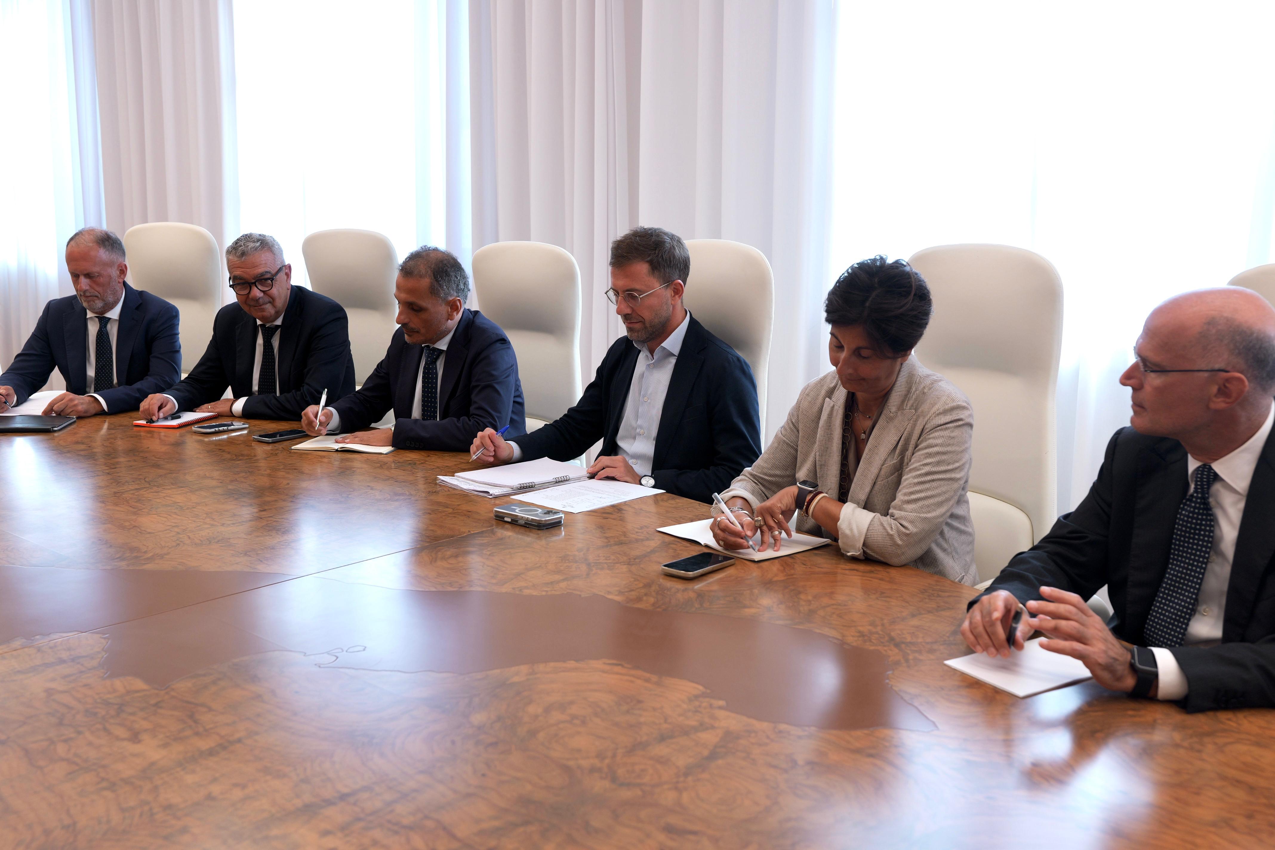 Galleria Sanità, riunita l’unità di crisi aperta anche ai dg Asl, Aziende ospedaliere e Ircss - Diapositiva 3 di 4