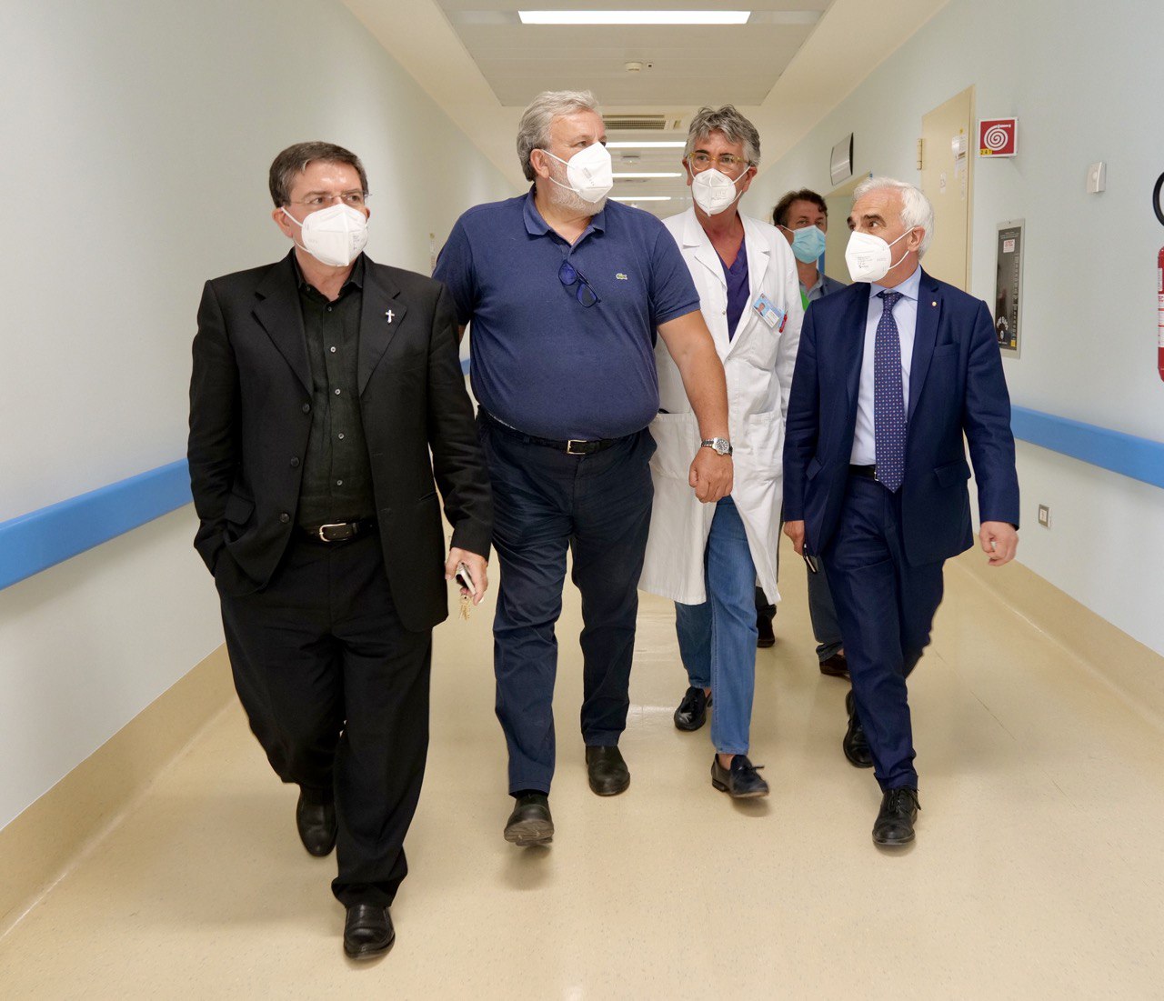 Galleria Emiliano, Palese e Montanaro al Miulli: “Al via l’iter per il riconoscimento di azienda universitaria” - Diapositiva 3 di 21