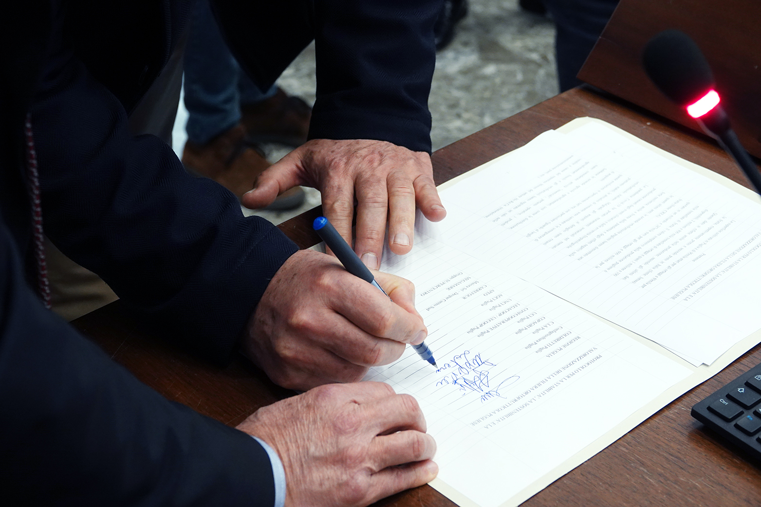 Galleria Ortofrutta: Regione, imprese e Grande distribuzione siglano il primo patto etico di filiera  - Diapositiva 5 di 13