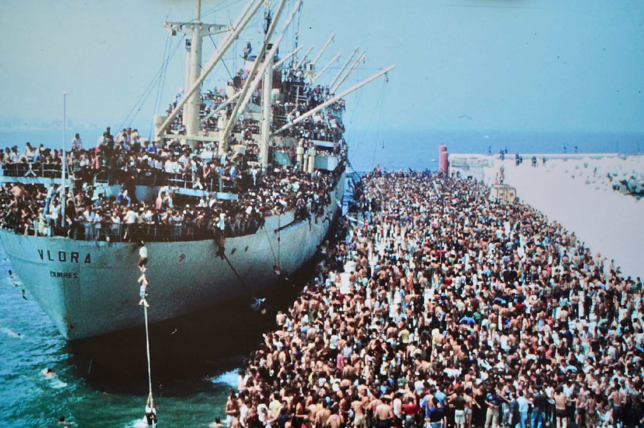 Galleria OTRANTO, EMILIANO INCONTRA EDI RAMA - Diapositiva 21 di 41