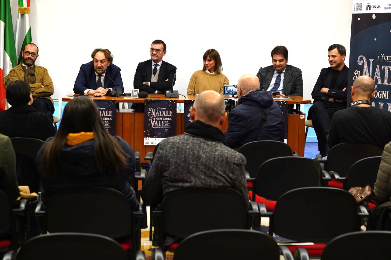 Galleria “A Natale ogni scherzo vale”: presentato in Regione il programma degli eventi della Fondazione Carnevale di Putignano - Diapositiva 1 di 9