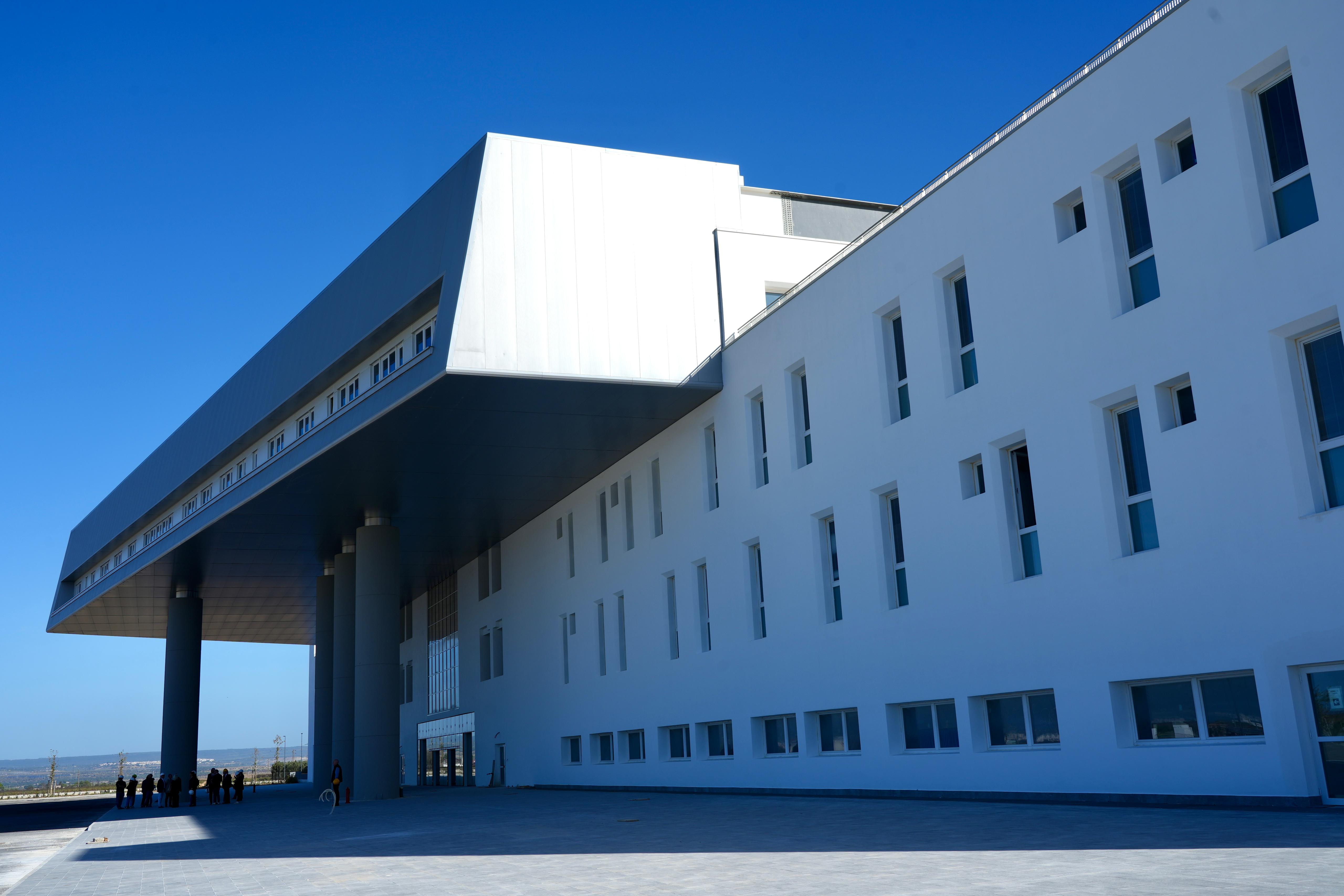 Galleria EMILIANO PRESIEDE LA CABINA DI REGIA SUL NUOVO OSPEDALE SAN CATALDO  A TARANTO: “SARÀ UNA STRUTTURA UNICA IN ITALIA” - Diapositiva 11 di 12