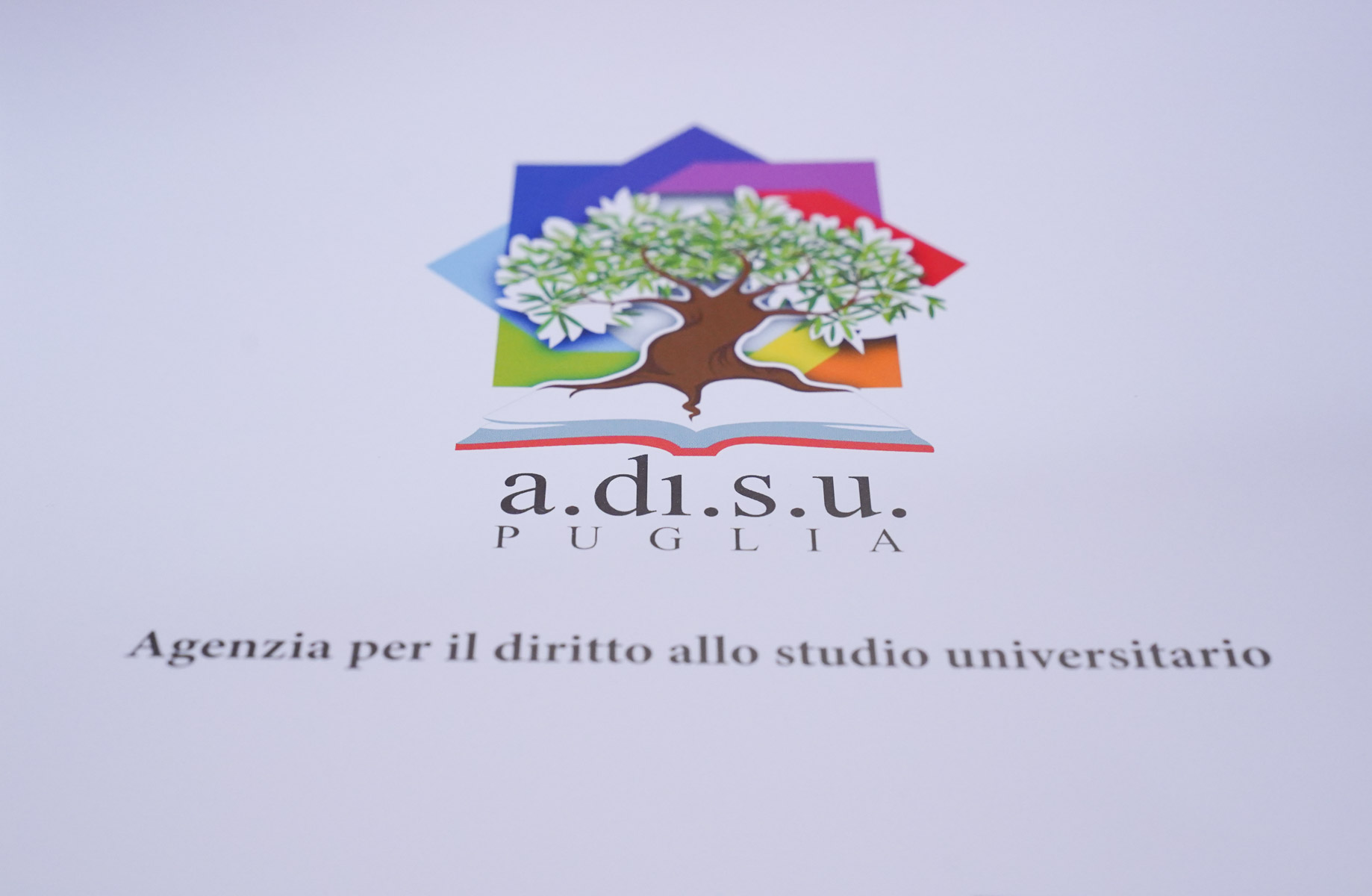 Galleria L’assessore Leo “Il presente e il futuro del diritto allo studio per una Puglia Regione Universitaria” - Diapositiva 4 di 13