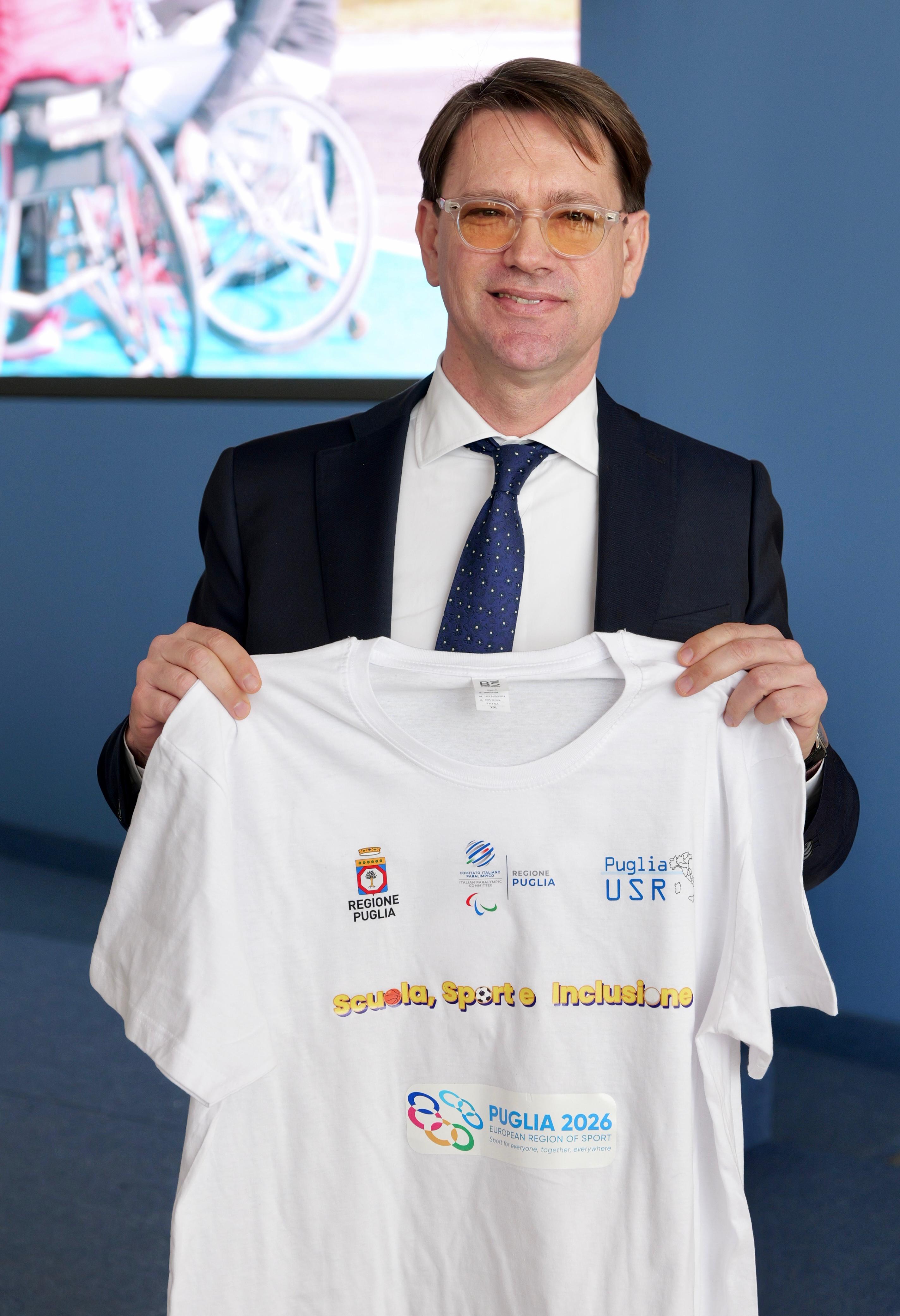 Galleria Progetto Scuola, Sport e Inclusione A.S. 2025-2026, la Regione Puglia consolida il modello educativo paralimpico e lancia la nuova sperimentazione per la Scuola Primaria - Diapositiva 3 di 9