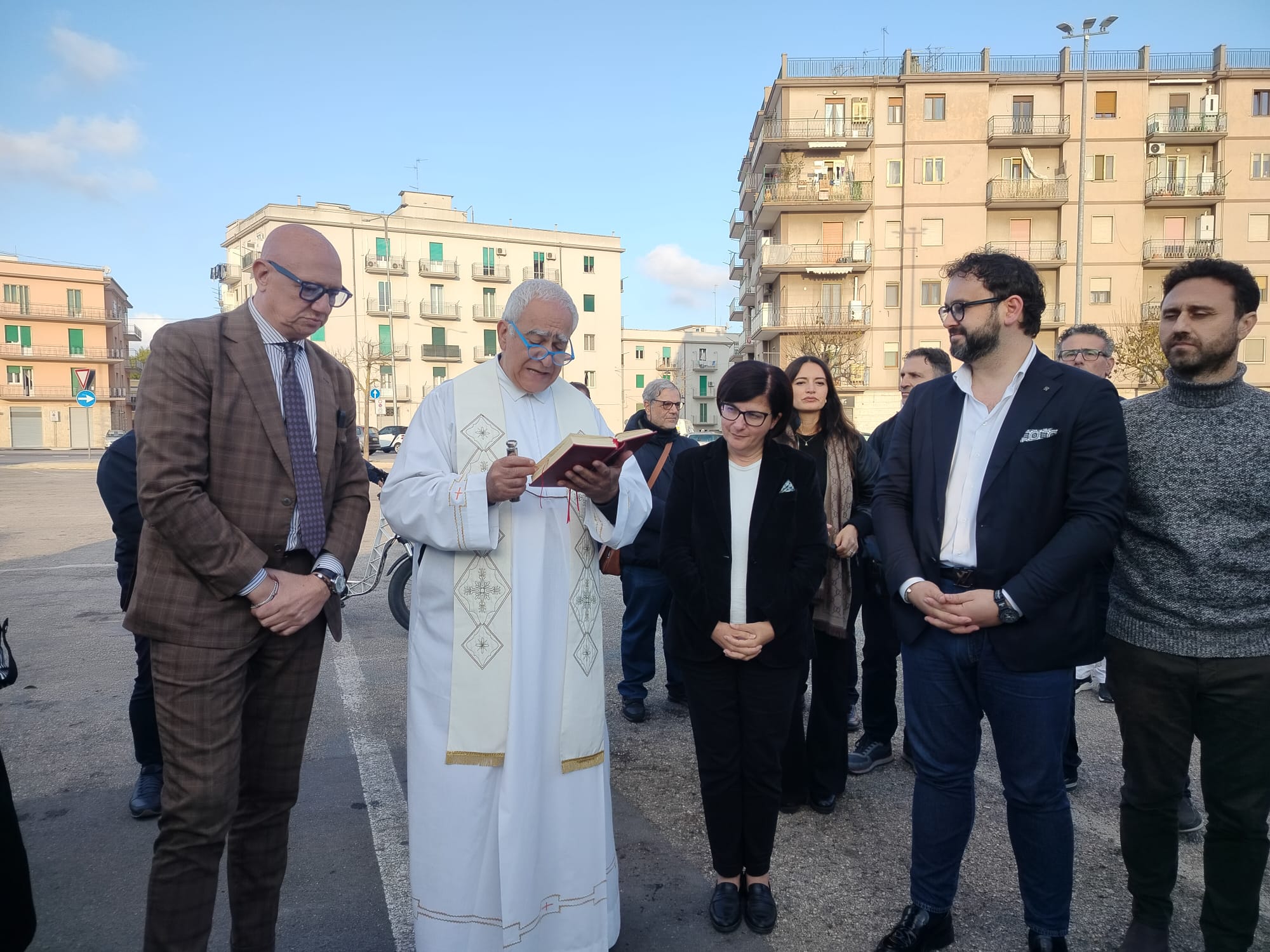 Galleria Trasporti, l’assessore Ciliento a Martina Franca per la consegna di 13 nuovi bus a metano del servizio TPL - Diapositiva 8 di 11