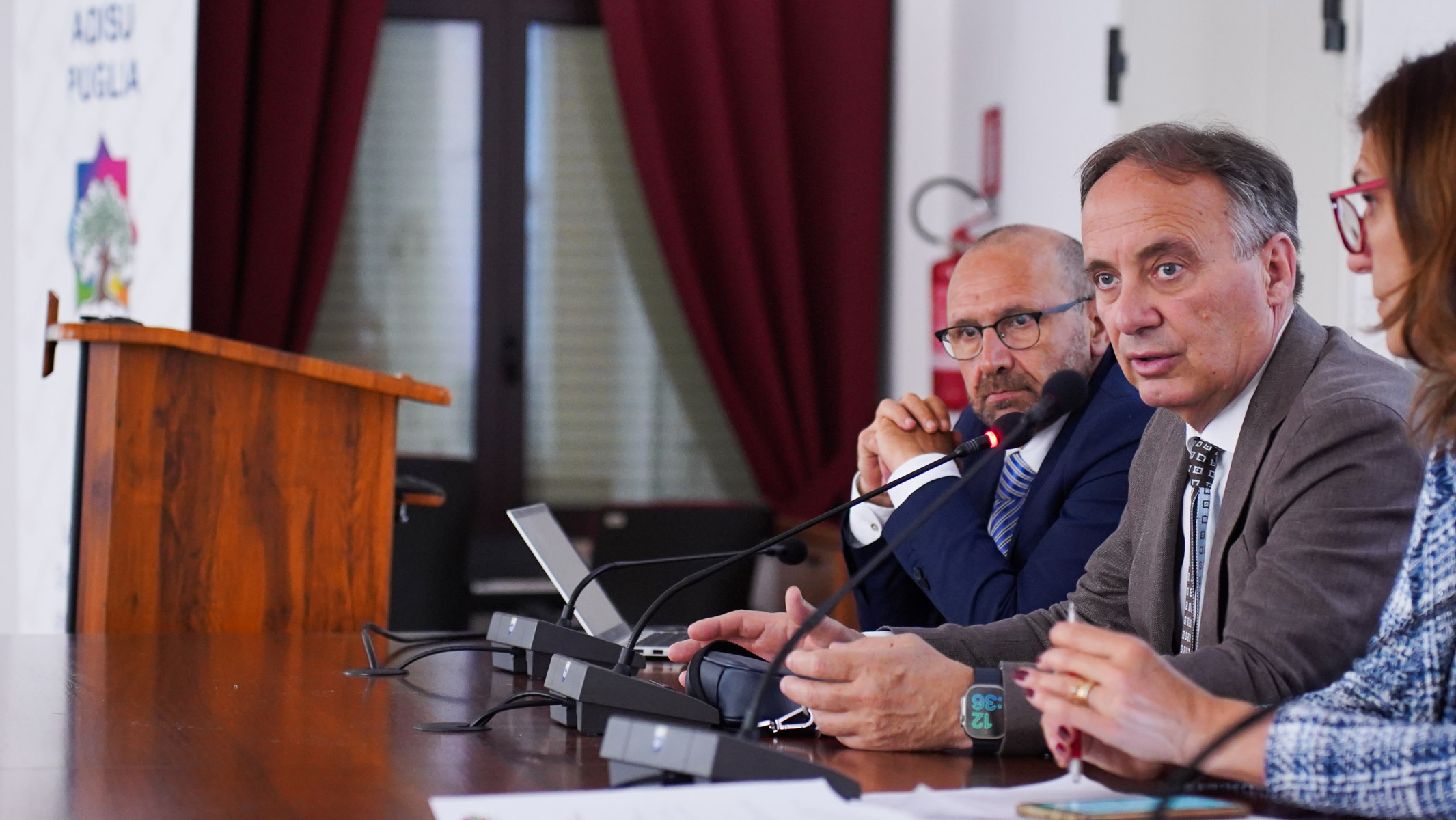 Galleria L’assessore Leo “Il presente e il futuro del diritto allo studio per una Puglia Regione Universitaria” - Diapositiva 11 di 13