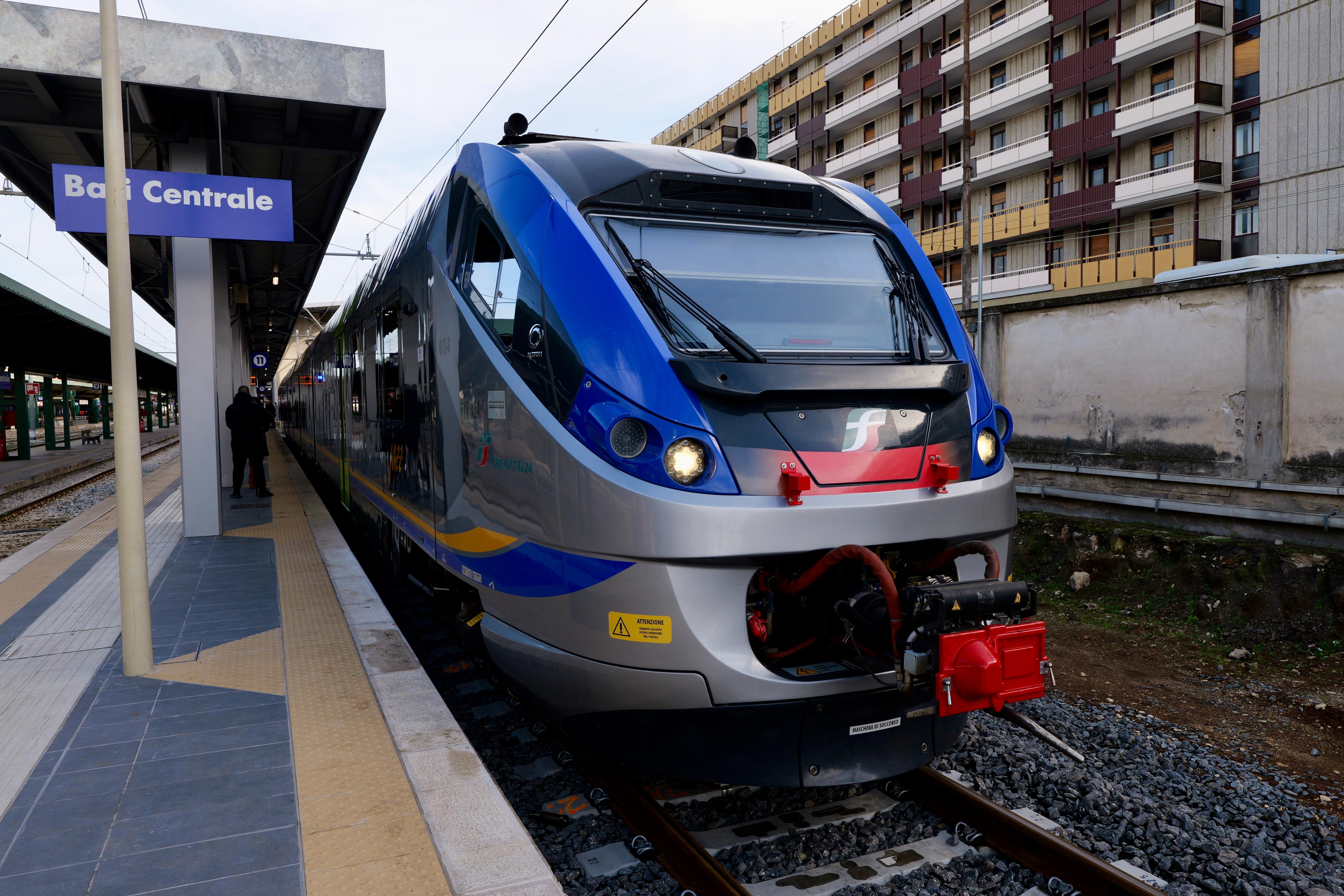 Galleria Attiva da oggi la linea Bari-Bitritto, la soddisfazione dei passeggeri - Diapositiva 9 di 15