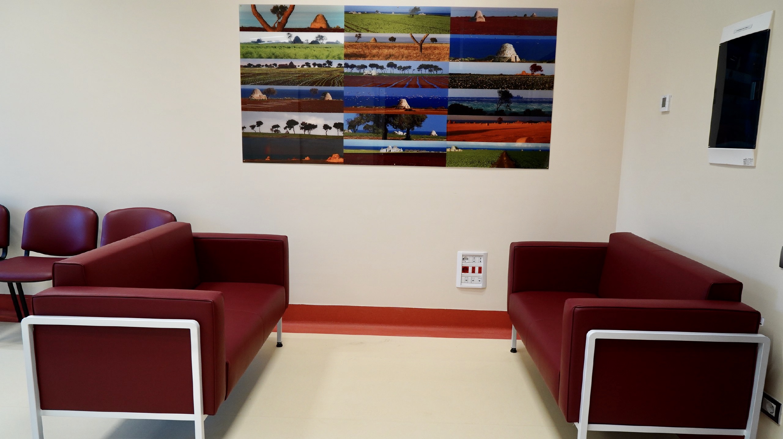 Galleria Inaugurato,con il presidente Emiliano, il nuovo padiglione di Nefrologia e dialisi del Policlinico di Bari  Strumentazioni hi-tech, spazi per la telemedicina e aule studio - Diapositiva 3 di 18