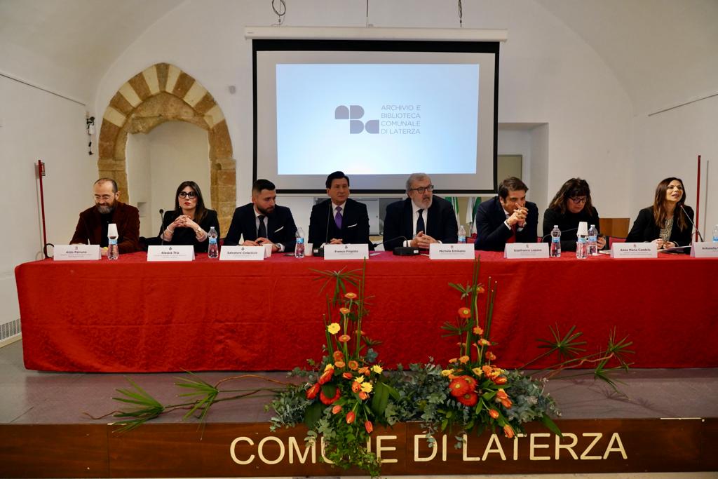 Galleria Laterza, inaugurati archivio e biblioteca comunale nel Palazzo Marchesale - Diapositiva 2 di 21