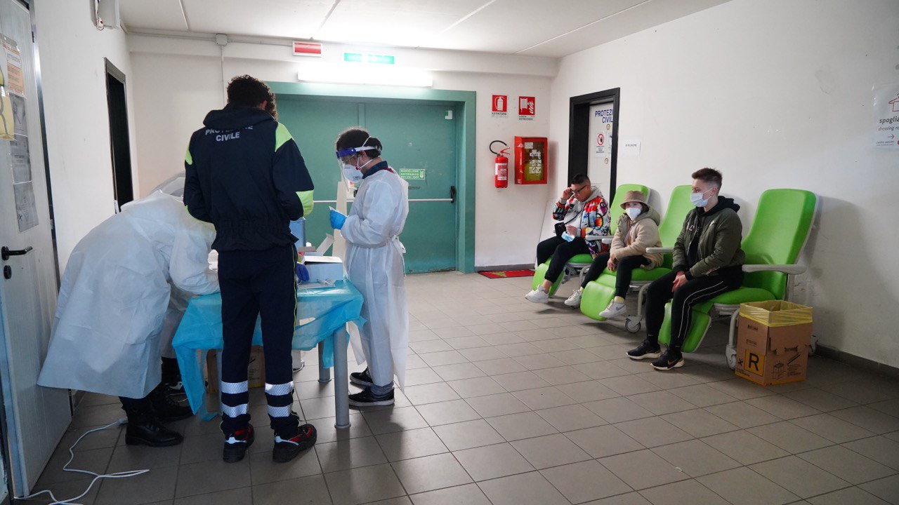 Galleria Emergenza Ucraina: accolti 23 profughi nel Centro vaccinale di Valenzano (Ba) - Diapositiva 32 di 38