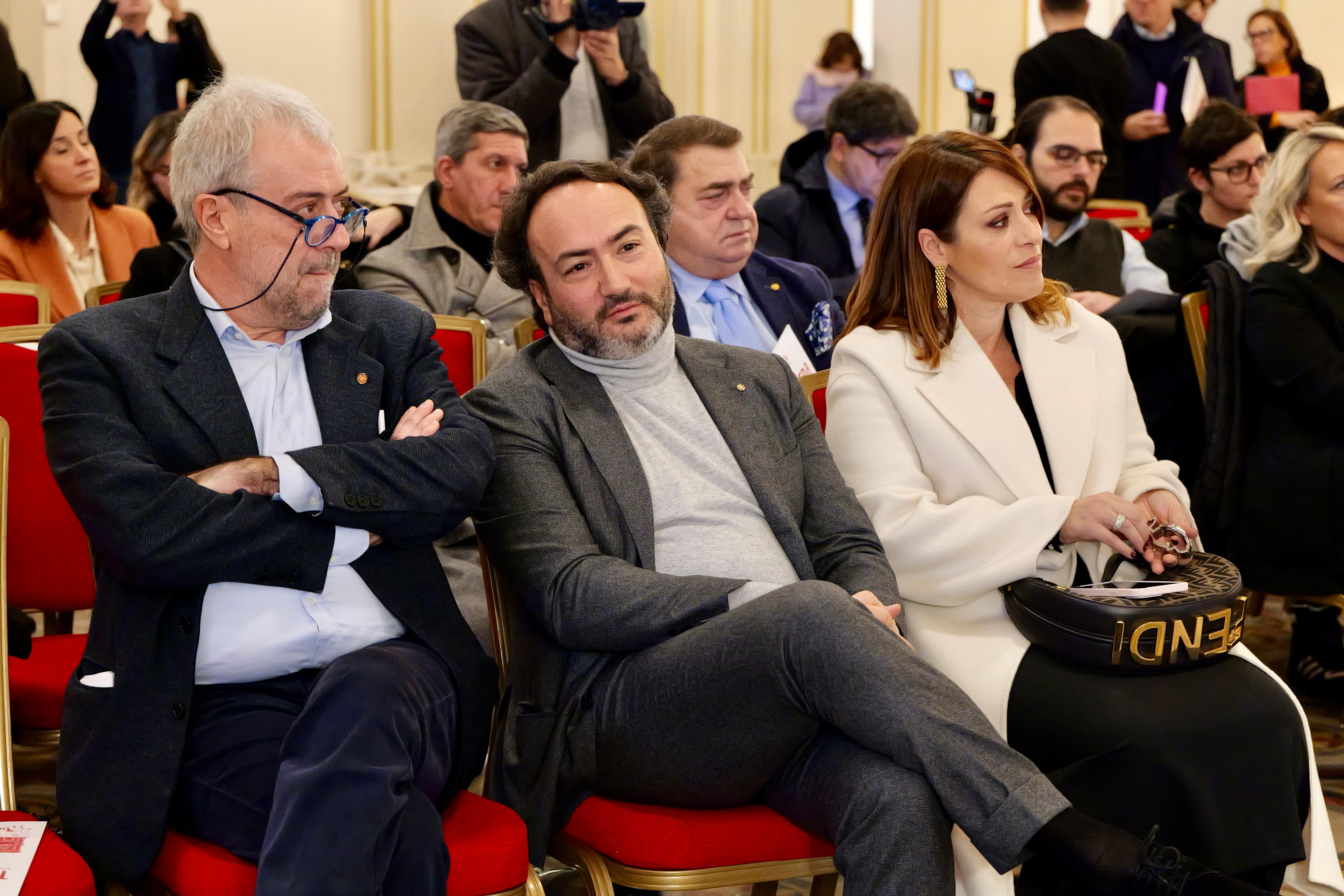 Galleria PRESENTAZIONE DI “TUTTI ALL’OPERA”, L’INIZIATIVA A SOSTEGNO DELLA RACCOLTA FONDI DA PRIVATI PER LE ATTIVITÀ ARTISTICO-CULTURALI DELLA FONDAZIONE PETRUZZELLI - Diapositiva 2 di 7