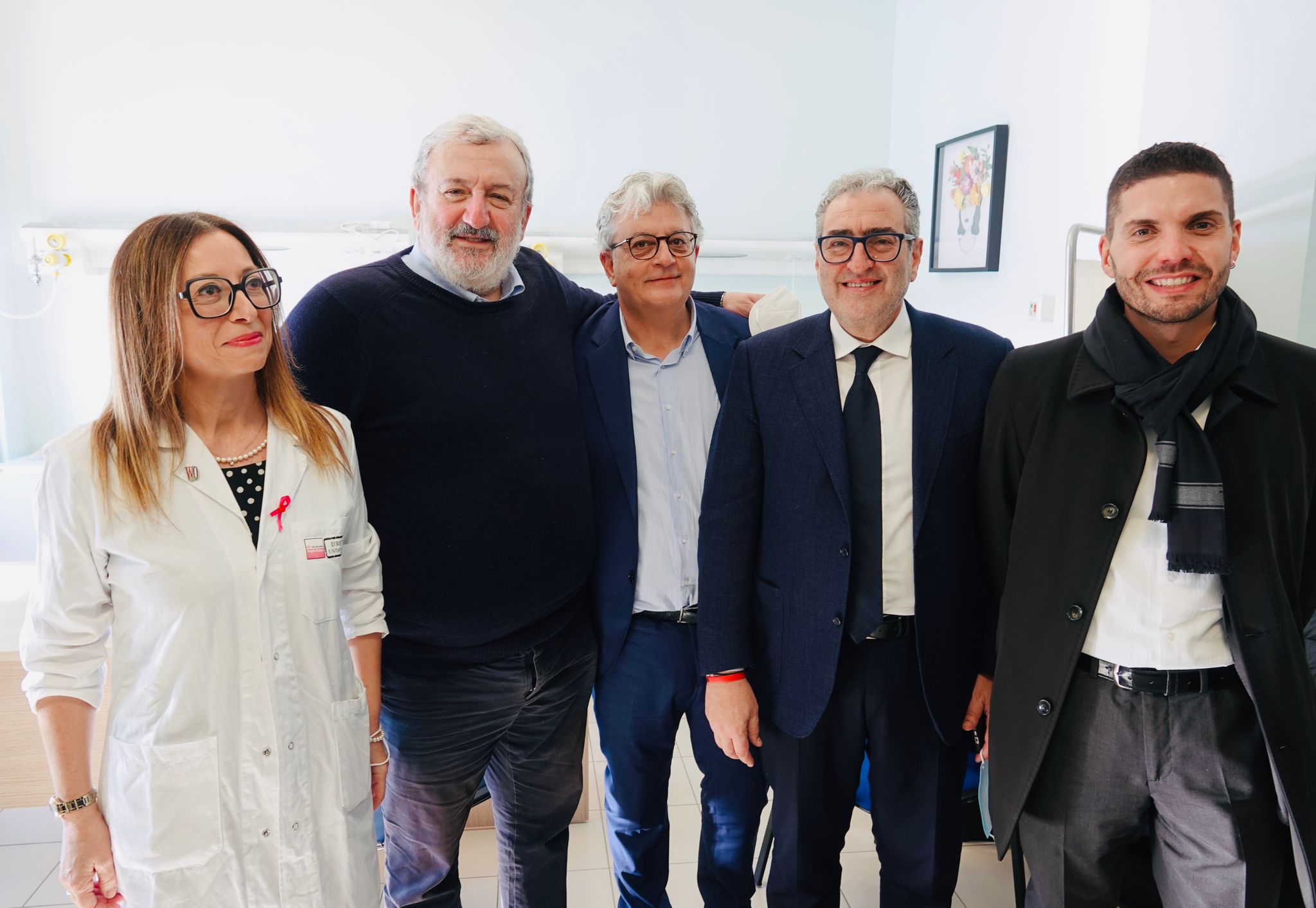 Galleria FRANCAVILLA FONTANA, IL PRESIDENTE EMILIANO INAUGURA IL REPARTO DI ONCOLOGIA DELL'OSPEDALE 