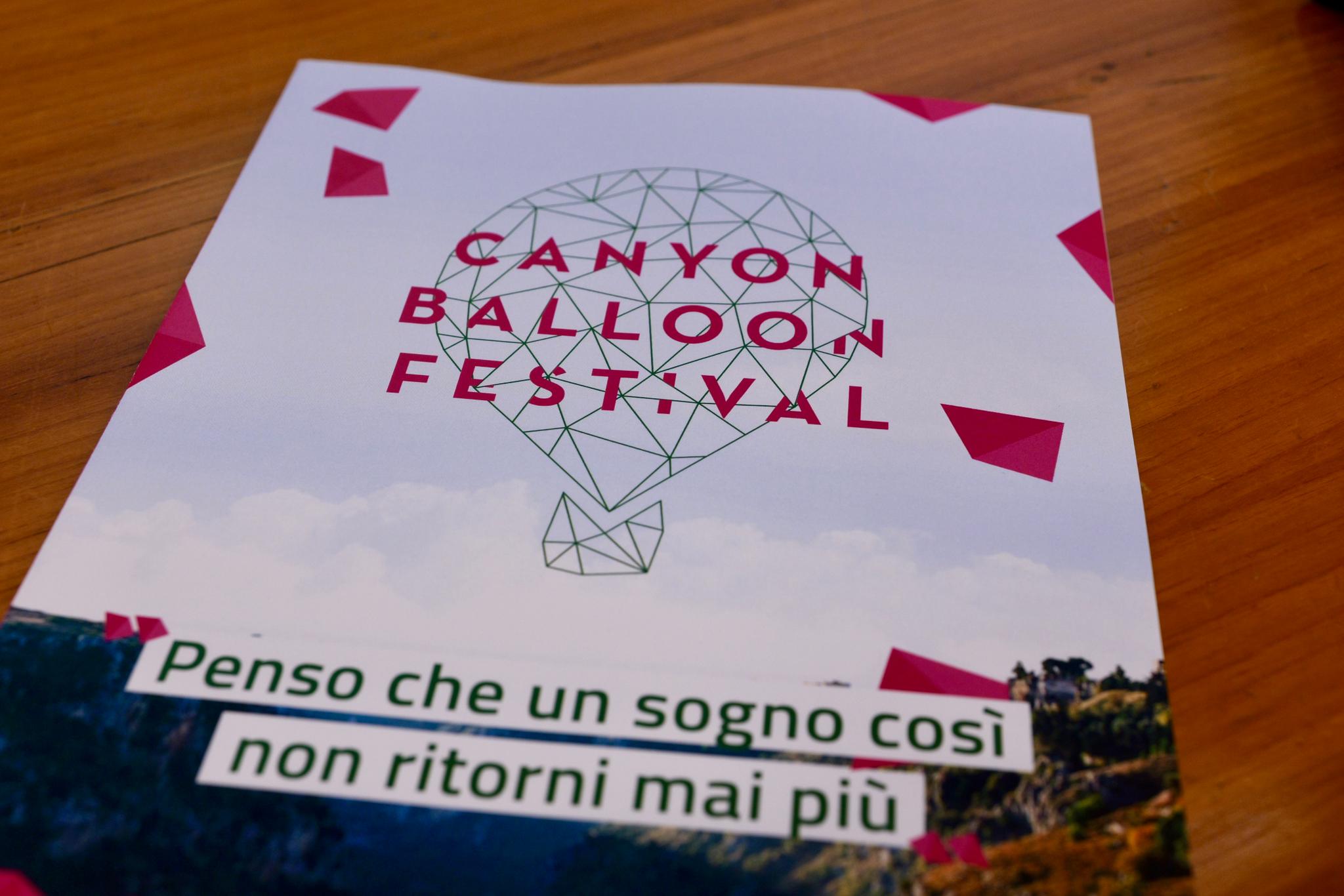 Galleria NELLA TERRA DELLE GRAVINE RITORNA IL CANYON BALLOON FESTIVAL - Diapositiva 2 di 7