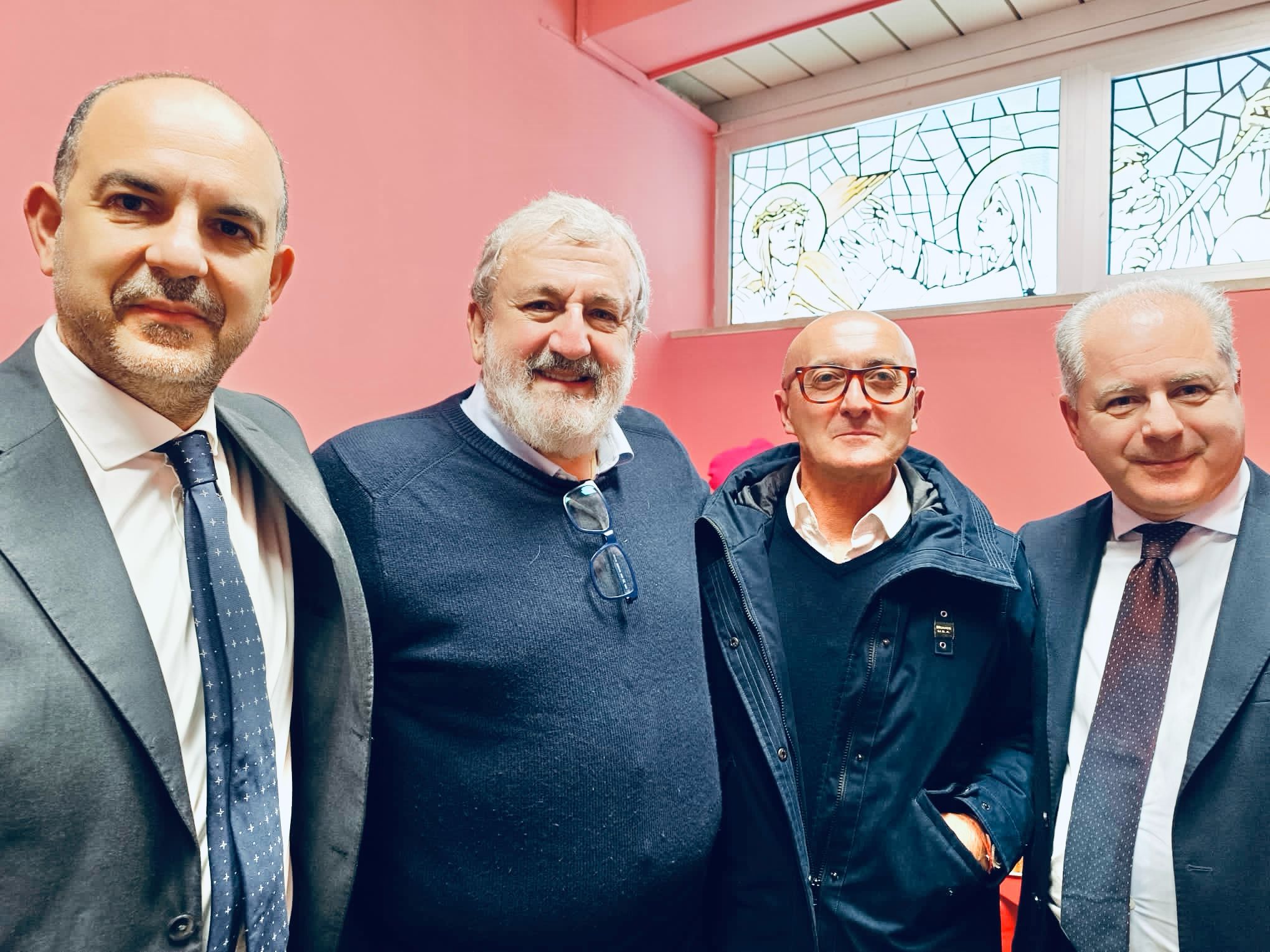 Galleria FRANCAVILLA FONTANA, IL PRESIDENTE EMILIANO INAUGURA IL REPARTO DI ONCOLOGIA DELL'OSPEDALE 