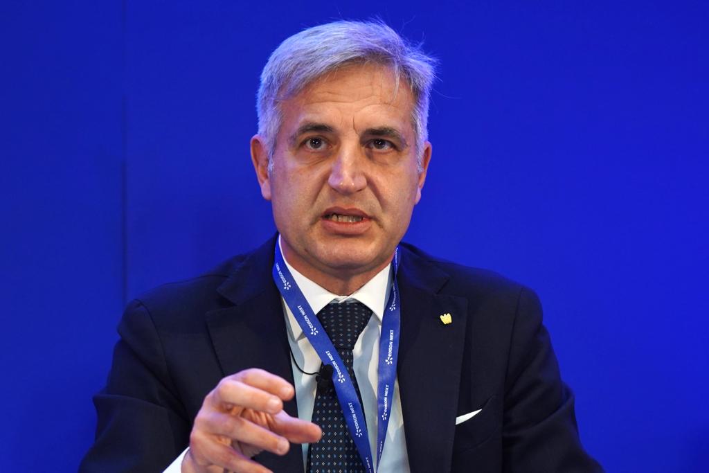 Galleria EDISON NEXT AVVIA UN PERCORSO CON IL TERRITORIO PUGLIESE PER ACCOMPAGNARNE LA TRANSIZIONE ENERGETICA - Diapositiva 2 di 11