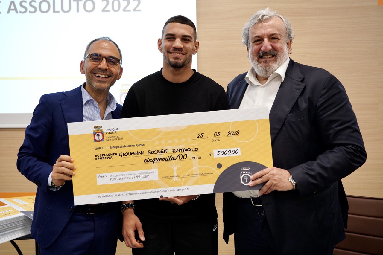 Galleria Emiliano e Piemontese alla Giornata dello Sport per Tutti. La Puglia si candida a Regione europea dello Sport 2026. Premiate 68 eccellenze sportive e presentato il Programma operativo sport 2023 - Diapositiva 6 di 14