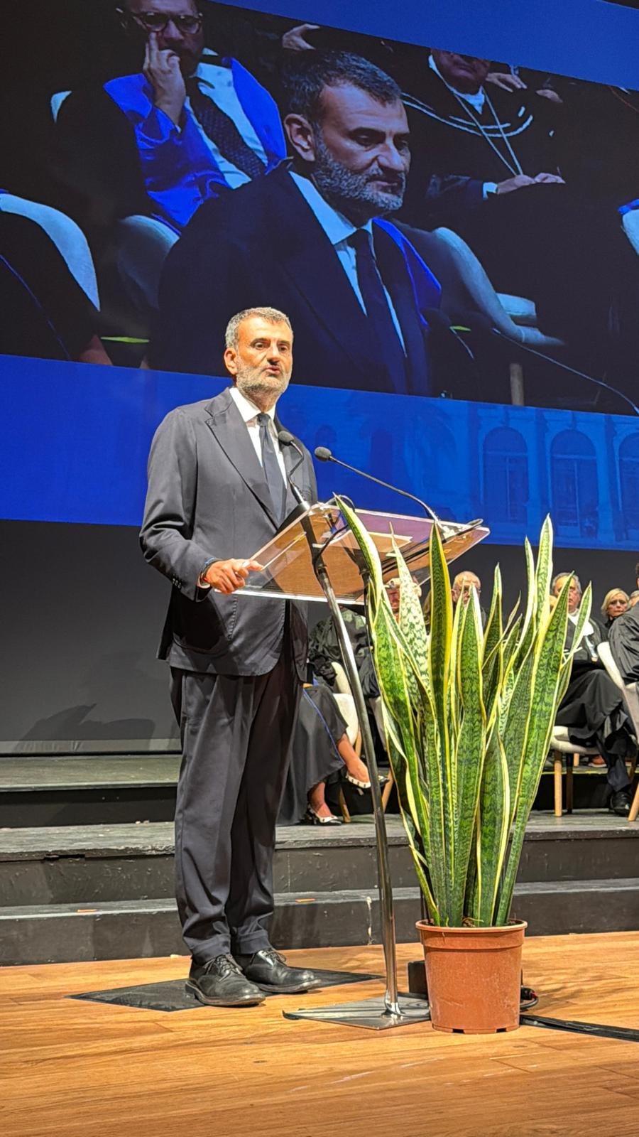 Galleria Inaugurazione anno accademico Università di Bari, il presidente Decaro: “Università protagonista della costruzione della Puglia del futuro” - Diapositiva 1 di 4