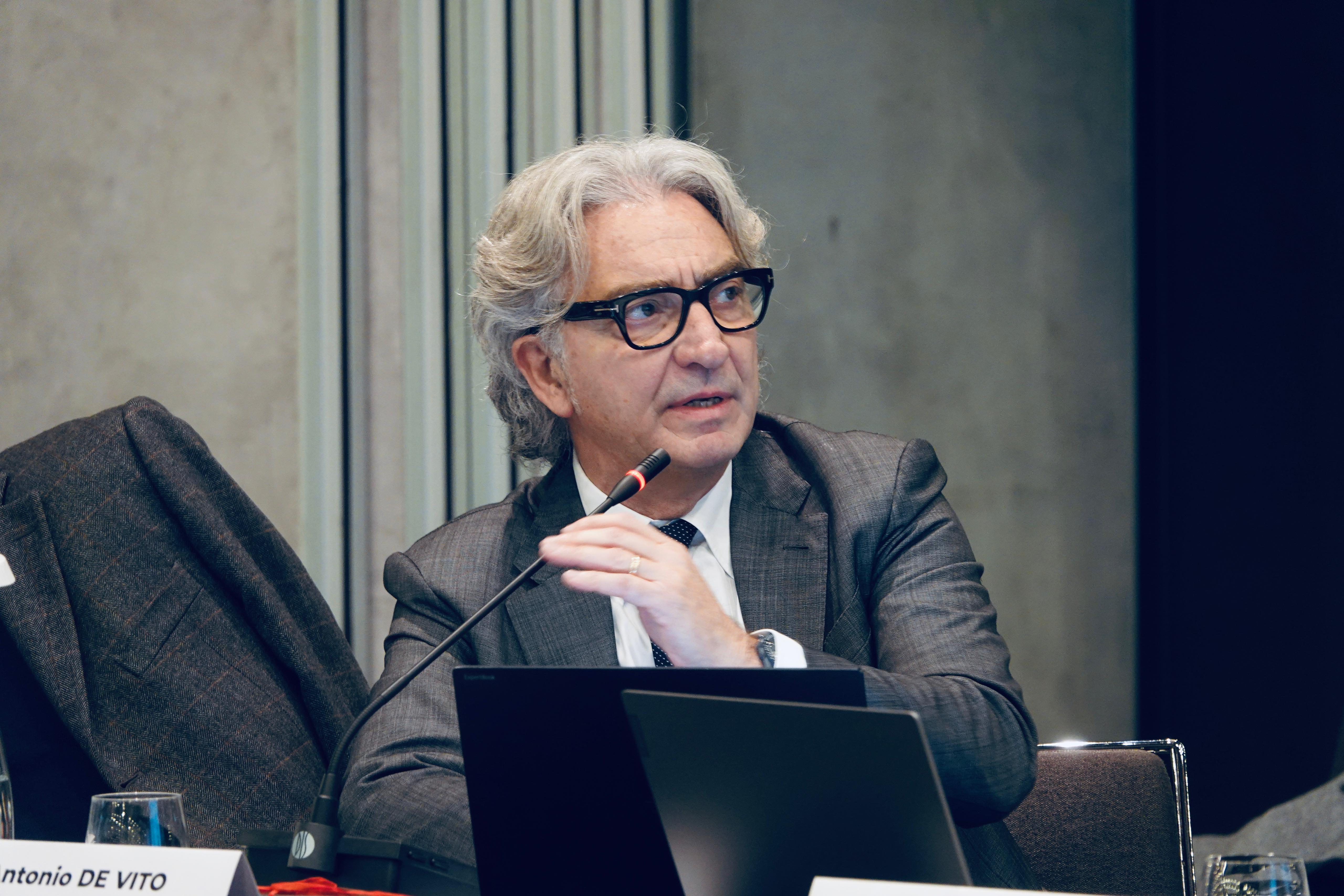 Galleria Riunione a Bari del Comitato di Sorveglianza PR Puglia FESR-FSE+ 2021-2027 - Diapositiva 6 di 12