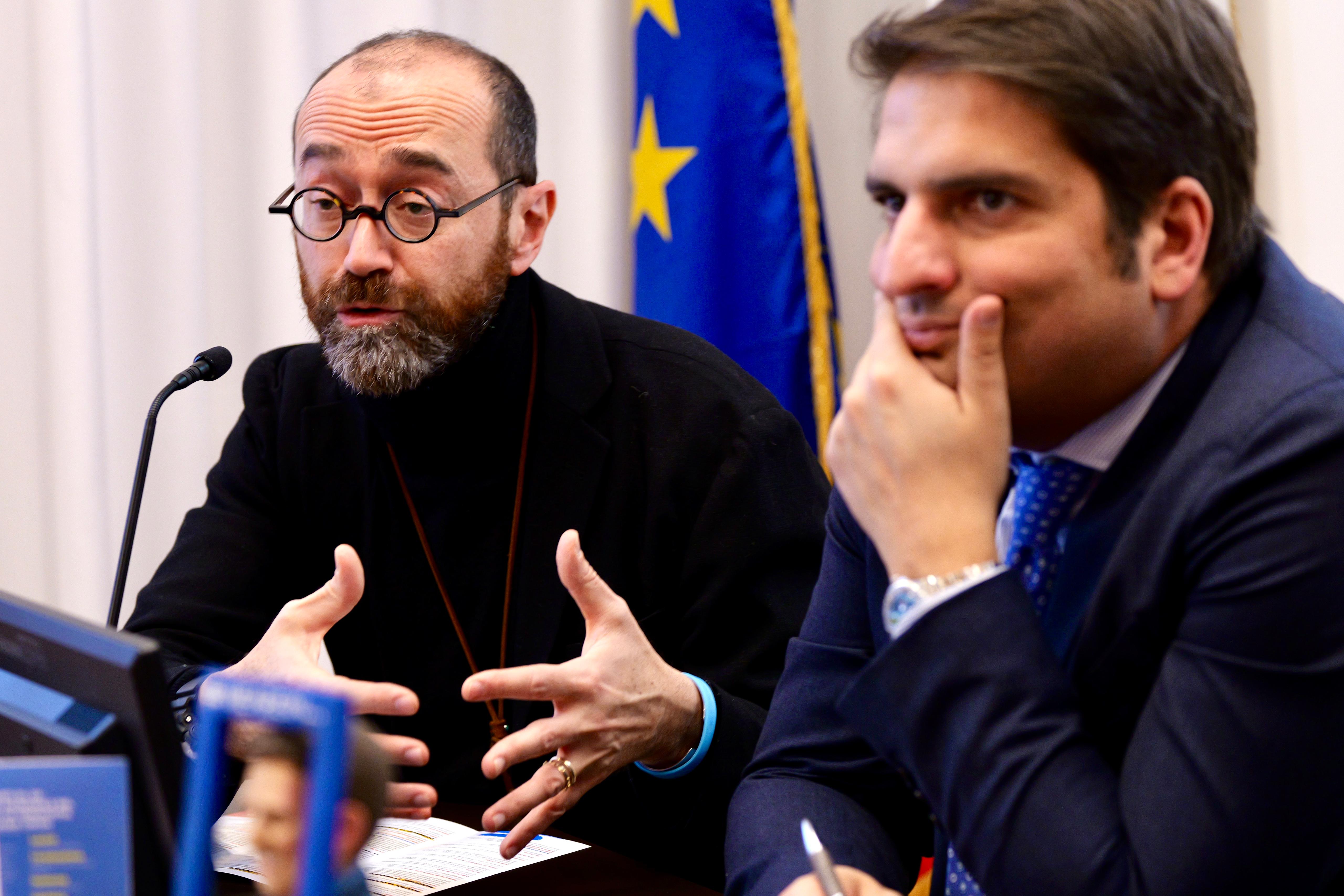 Galleria FIERA E MOSTRA-CONCORSO DEL FISCHIETTO IN TERRACOTTA DI RUTIGLIANO, PRESENTATA IN CONFERENZA STAMPA L'EDIZIONE 2024 - Diapositiva 14 di 14