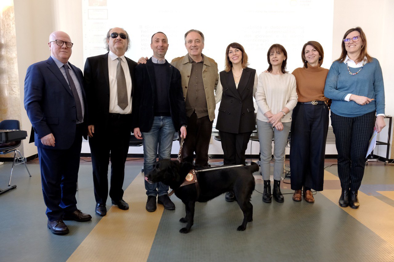 Galleria Leo: al via il progetto regionale “Illuminiamo le note” per l’inclusione degli studenti con disabilità visiva nei Conservatori pugliesi - Diapositiva 1 di 5