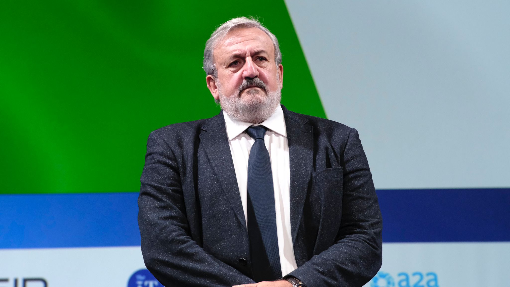 Galleria EMILIANO ALL’ASSEMBLEA DI CONFINDUSTRIA BRINDISI:  “VOGLIAMO TRASFORMARE BRINDISI NELLA CAPITALE DELL’INNOVAZIONE TECNOLOGICA DEL SALENTO” - Diapositiva 10 di 24