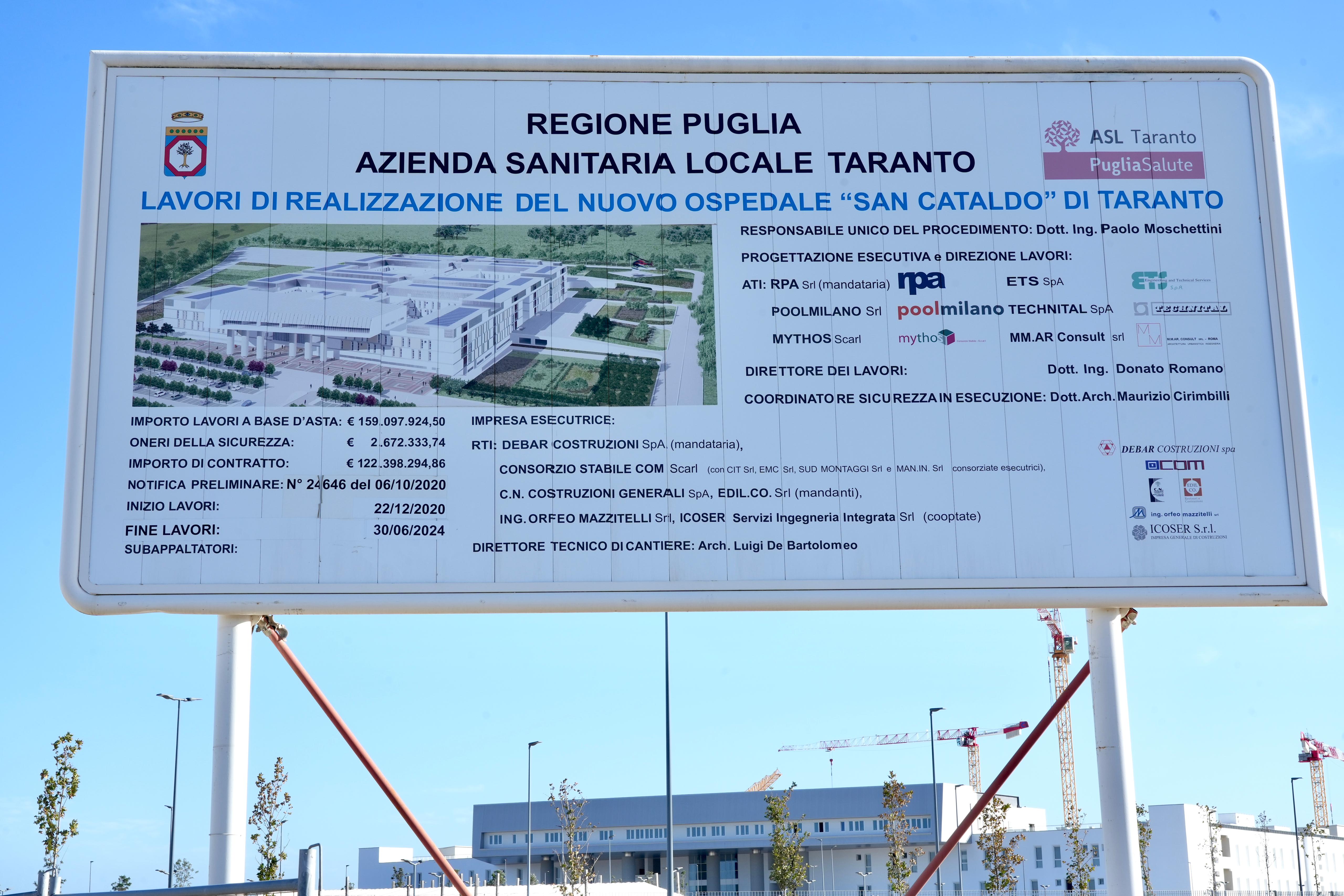 Galleria EMILIANO PRESIEDE LA CABINA DI REGIA SUL NUOVO OSPEDALE SAN CATALDO  A TARANTO: “SARÀ UNA STRUTTURA UNICA IN ITALIA” - Diapositiva 6 di 12