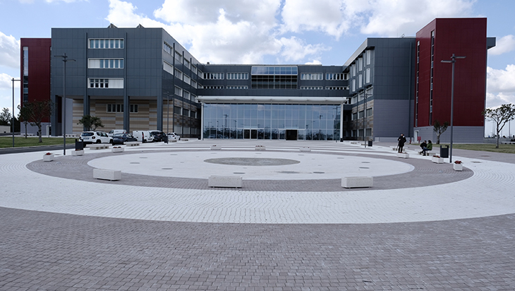 Galleria Il DEA di Lecce ha accolto i suoi primi 9 pazienti affetti da Covid-19 - Diapositiva 3 di 6