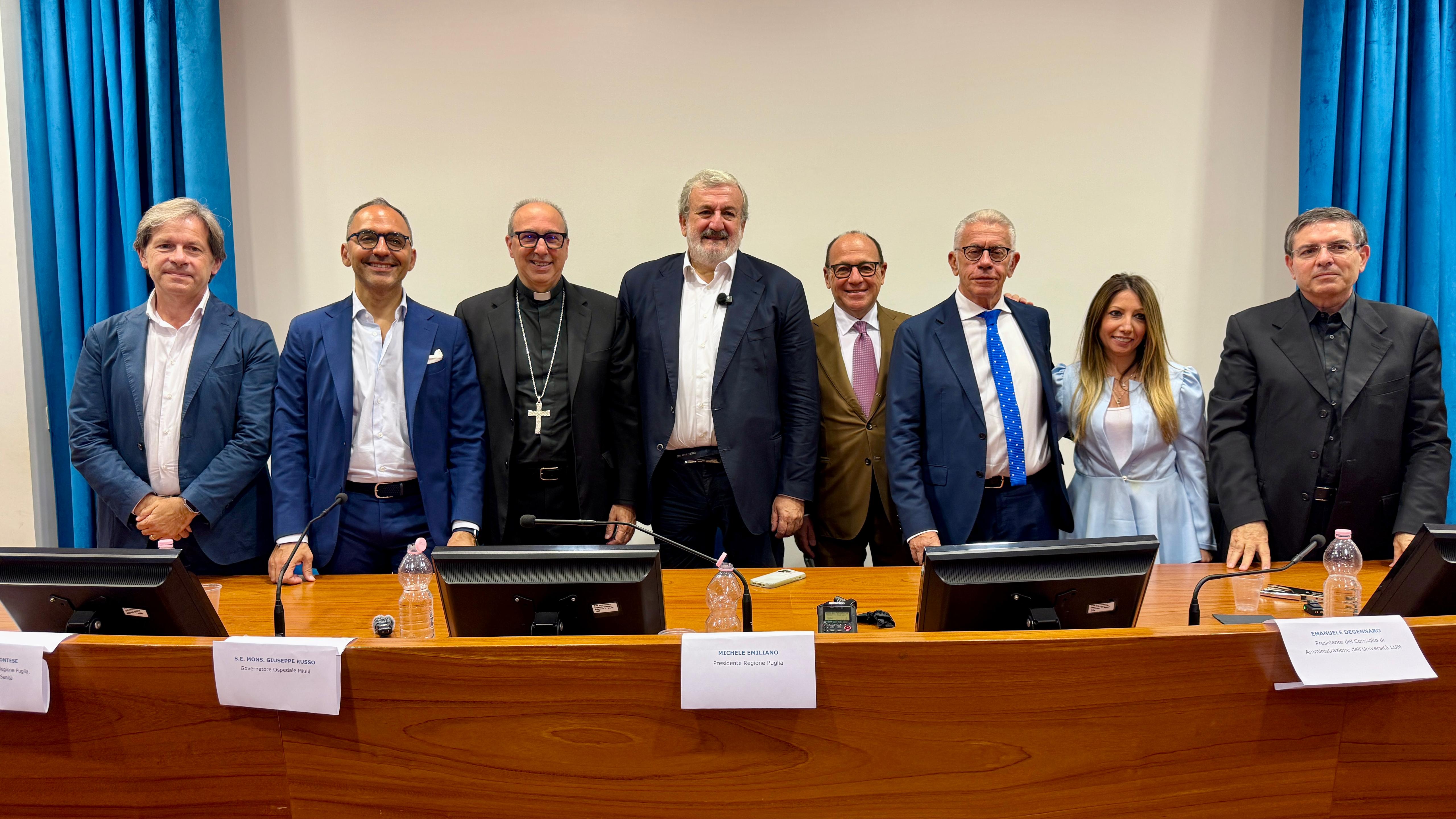 Galleria Policlinico Miulli, firmato oggi il protocollo d'intesa tra Regione Puglia e LUM - Diapositiva 4 di 7