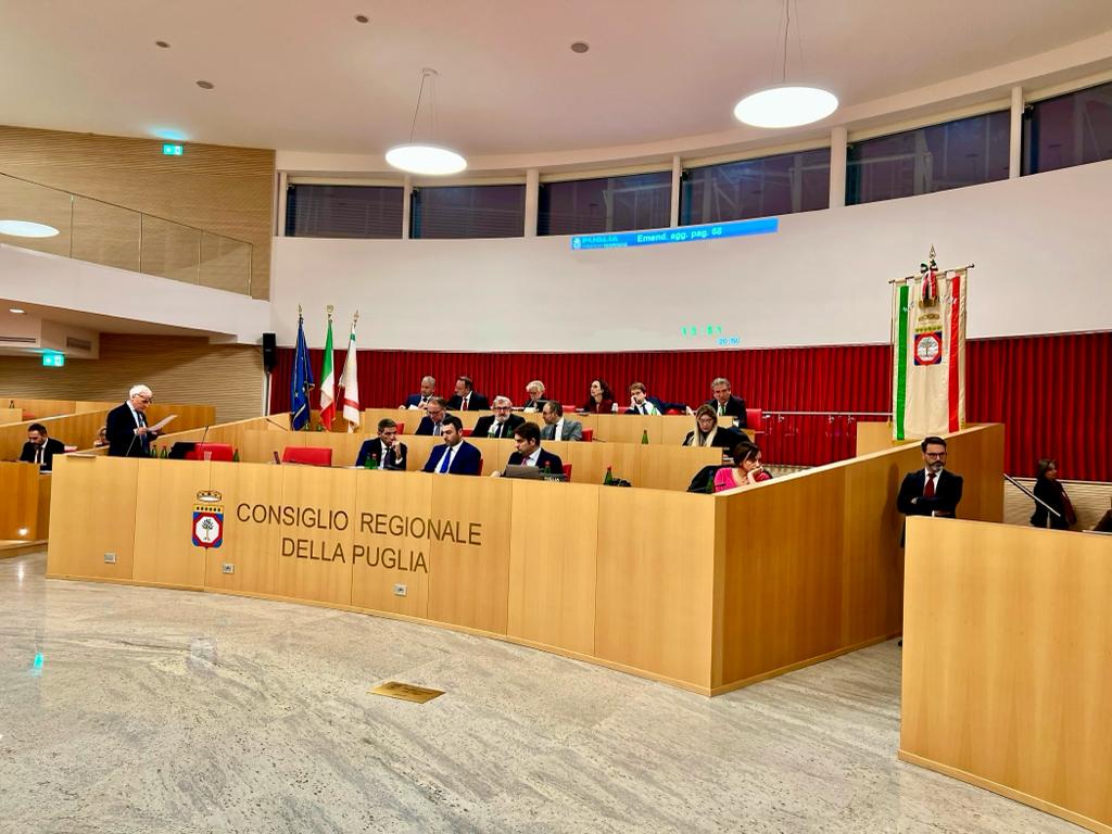 Galleria La Regione Puglia potenzia il sistema dei collegamenti tra aeroporti e destinazioni turistiche: aggiunti 700mila euro nel Bilancio di previsione - Diapositiva 2 di 5