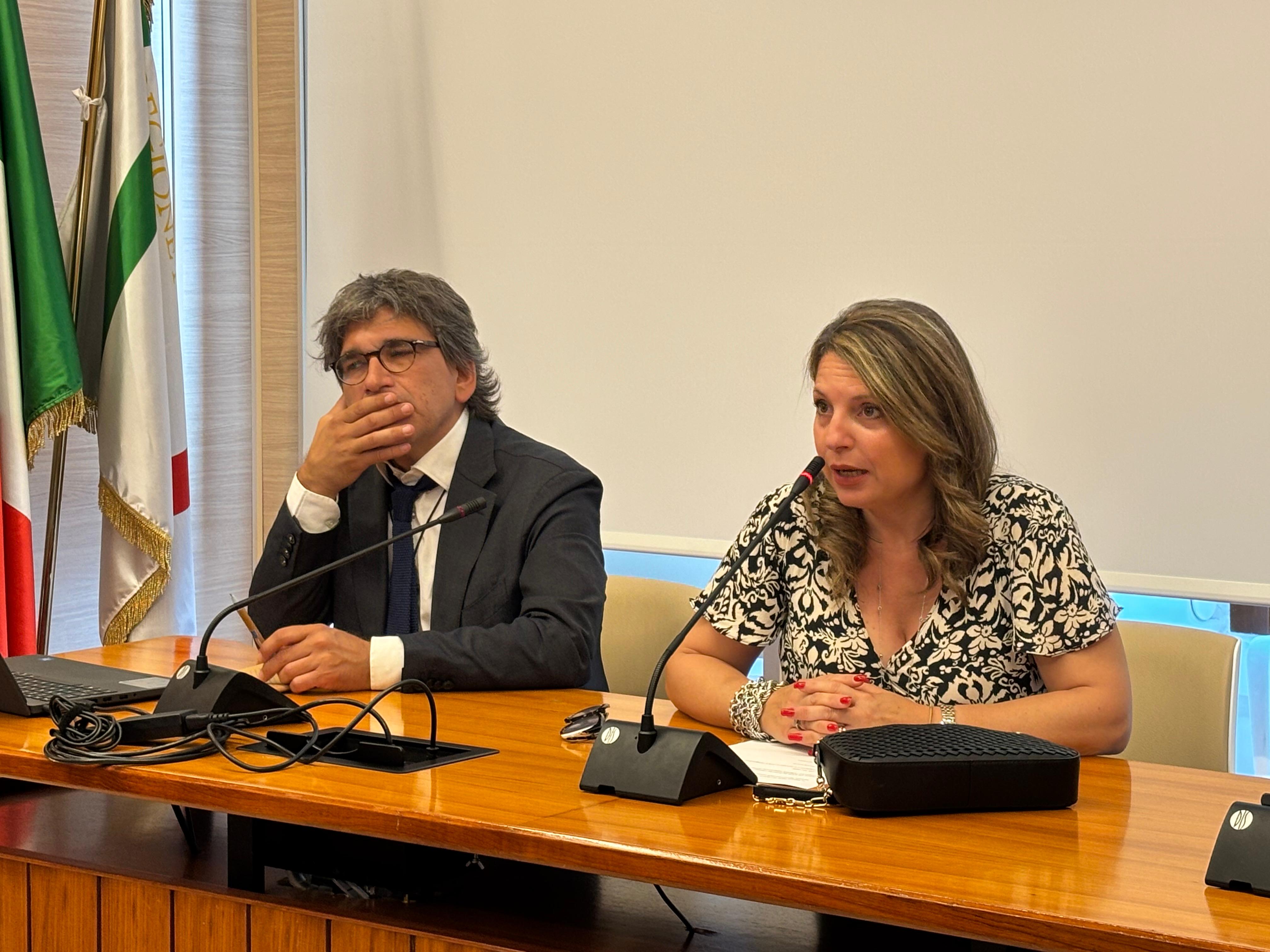 Galleria Al via i Poli Sociali Integrati con 12 sportelli in tutta la regione. Offriranno assistenza sociale, legale e lavorativa alle persone migranti - Diapositiva 1 di 4