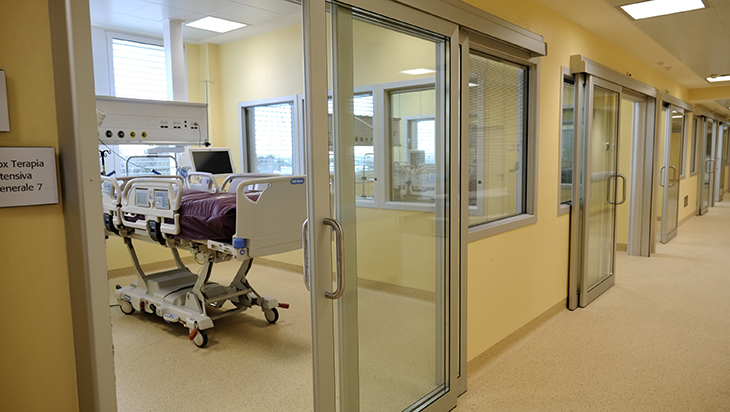 Galleria Il Dea di Lecce convertito in ospedale Covid-19, Emiliano: “Pronto ad accogliere i pazienti” - Diapositiva 8 di 17