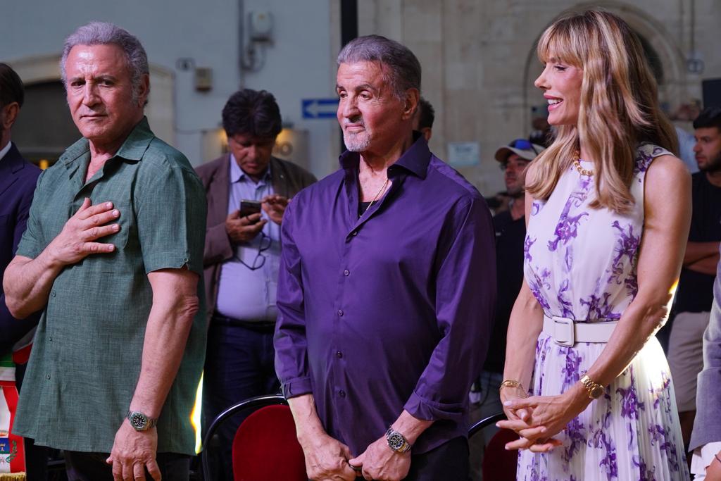 Galleria IL PRESIDENTE EMILIANO A GIOIA DEL COLLE PER LA CITTADINANZA ONORARIA A SYLVESTER STALLONE - Diapositiva 3 di 16