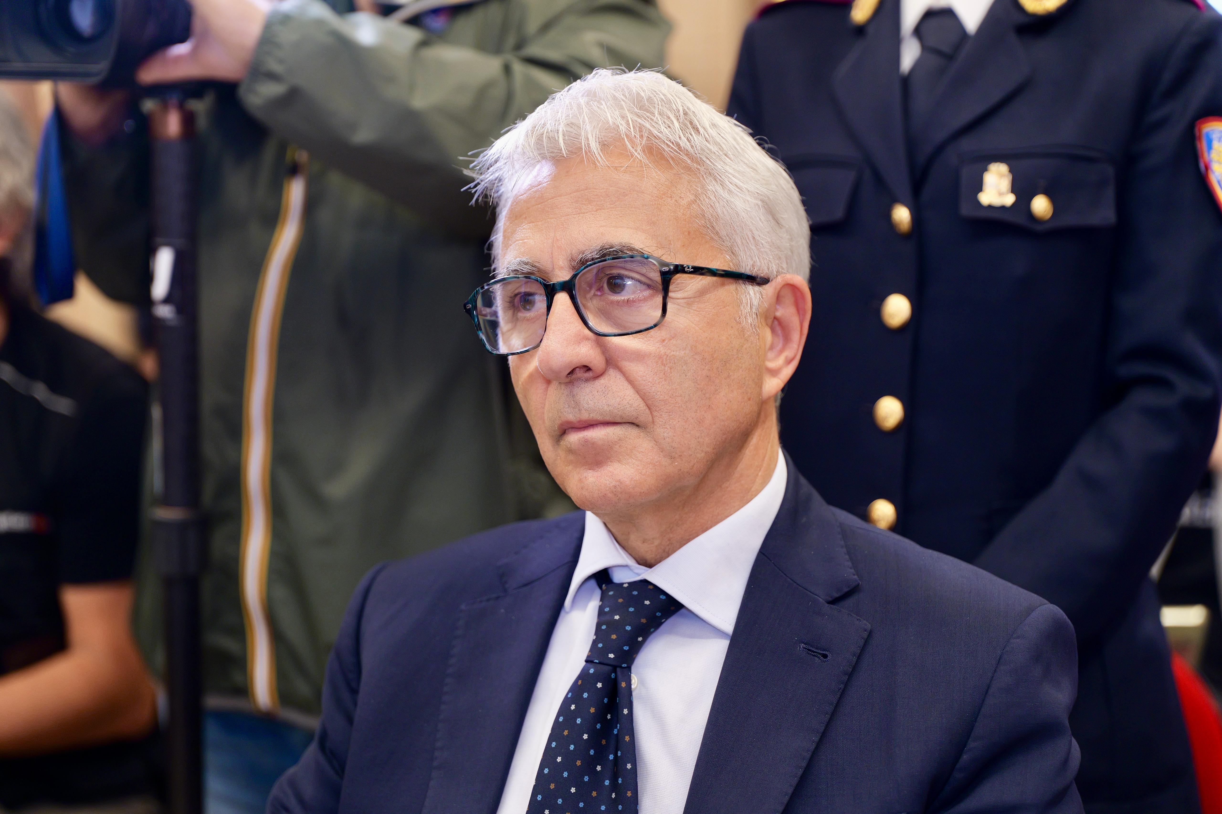 Galleria SICUREZZA INFORMATICA, SIGLATO IL PROTOCOLLO D’INTESA TRA REGIONE PUGLIA E POLIZIA DI STATO PER LA PREVENZIONE DEI CRIMINI INFORMATICI SUI SISTEMI REGIONALI E DELLE TRUFFE ONLINE - Diapositiva 3 di 10