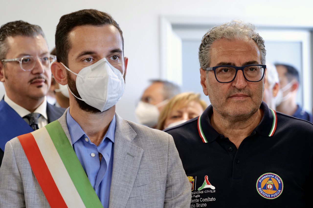 Galleria Il presidente Emiliano ha inaugurato il presidio logistico operativo territoriale di Castellaneta Marina, secondo PLOT di Protezione Civile a diventare operativo - Diapositiva 6 di 15