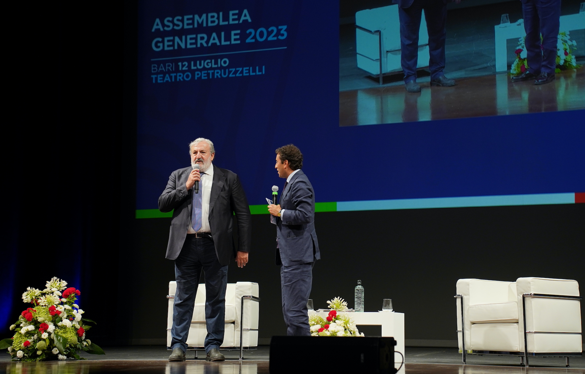 Galleria EMILIANO ALL’ASSEMBLEA GENERALE DI CONFINDUSTRIA BARI-BAT: “IL SISTEMA PUGLIA HA CONSENTITO DI RAGGIUNGERE RISULTATI TRA I MIGLIORI D’ITALIA” - Diapositiva 1 di 11