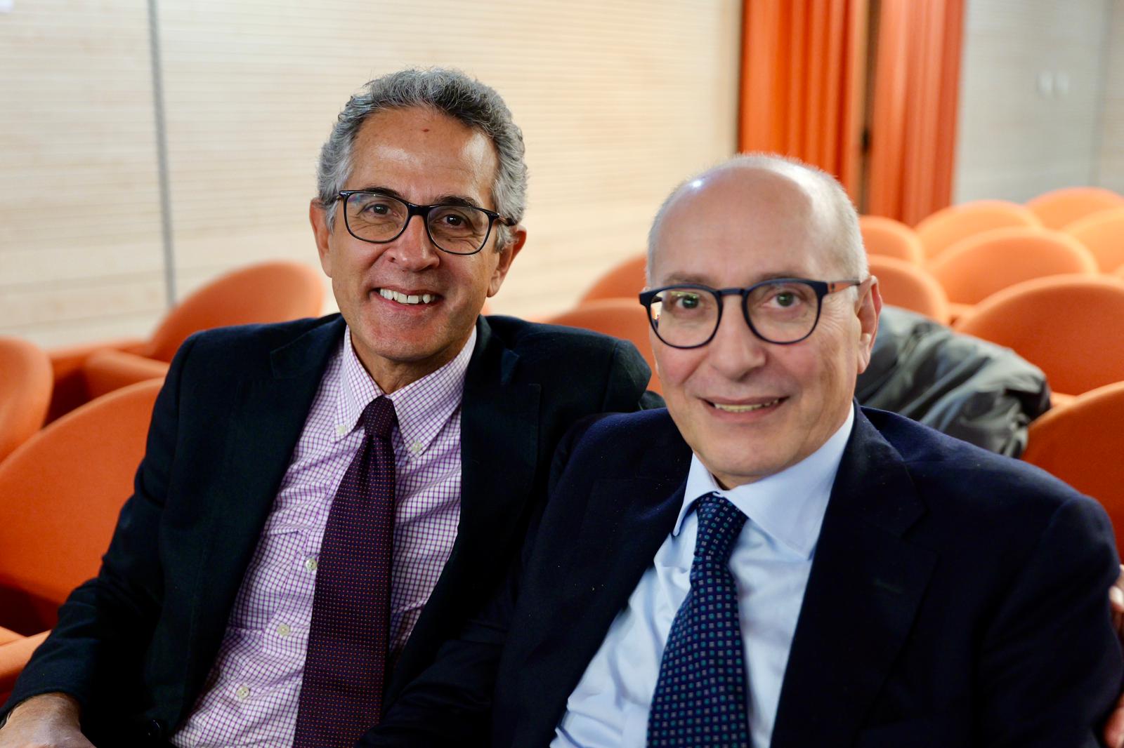 Galleria IL PRESIDENTE EMILIANO ALLA RIUNIONE DELL’UNITÀ DI COORDINAMENTO DELLA RETE ONCOLOGICA PUGLIESE: “PUNTARE ANCORA DI PIÙ SUI CENTRI DI ORIENTAMENTO” - Diapositiva 5 di 14