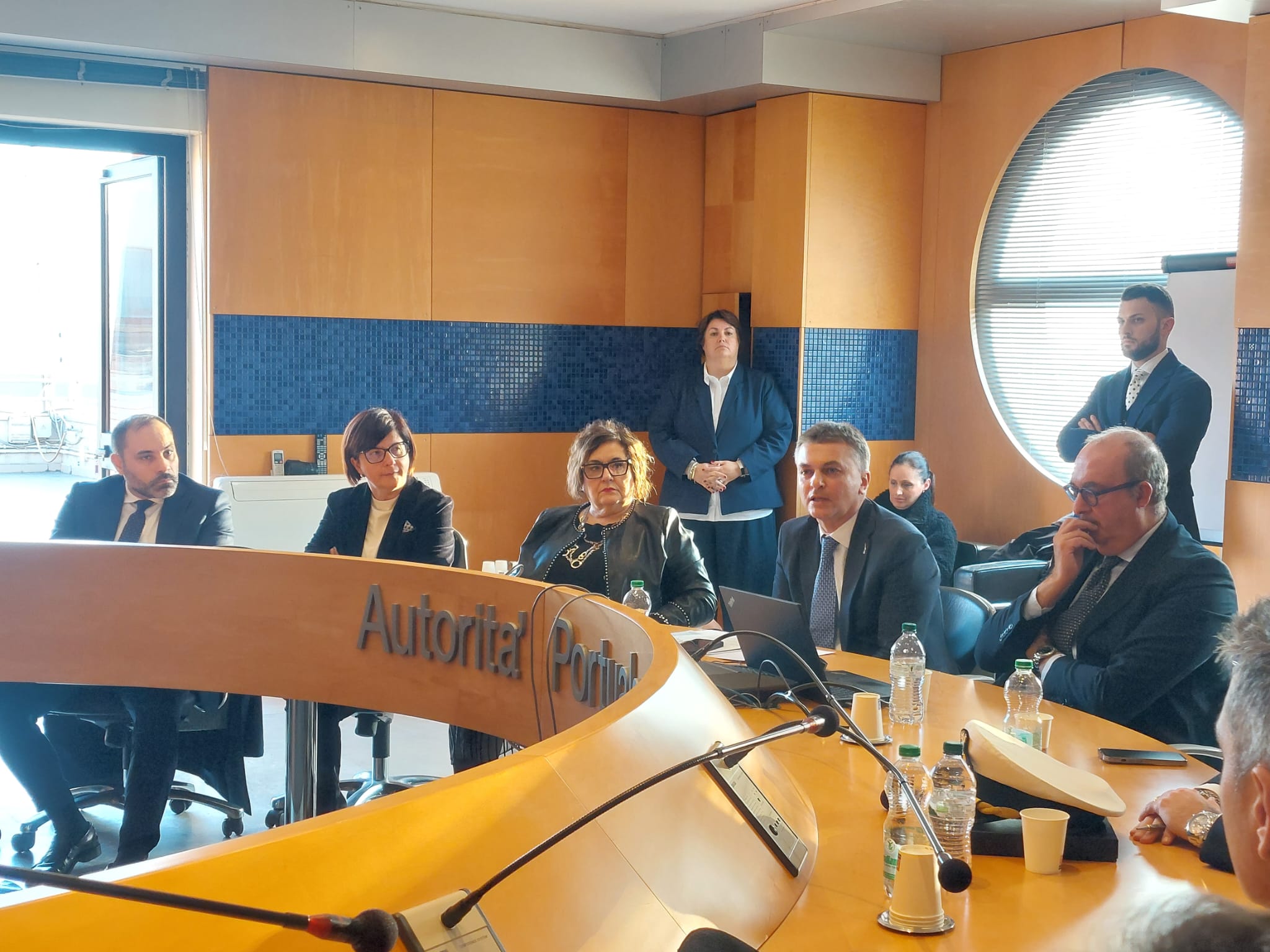 Galleria Porto di Taranto, dichiarazione dell’assessore Ciliento dopo la visita del viceministro Rixi - Diapositiva 2 di 4